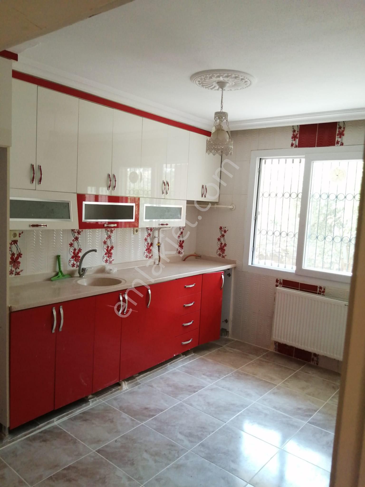 Sarıçam Yıldırım Beyazıt Kiralık Daire Adana Sarıçam Kozan Yoluna Sarıçam Emniyete Sarıçam Bel Yakın Doğalgazlı Kombili 3+1 Kiralık