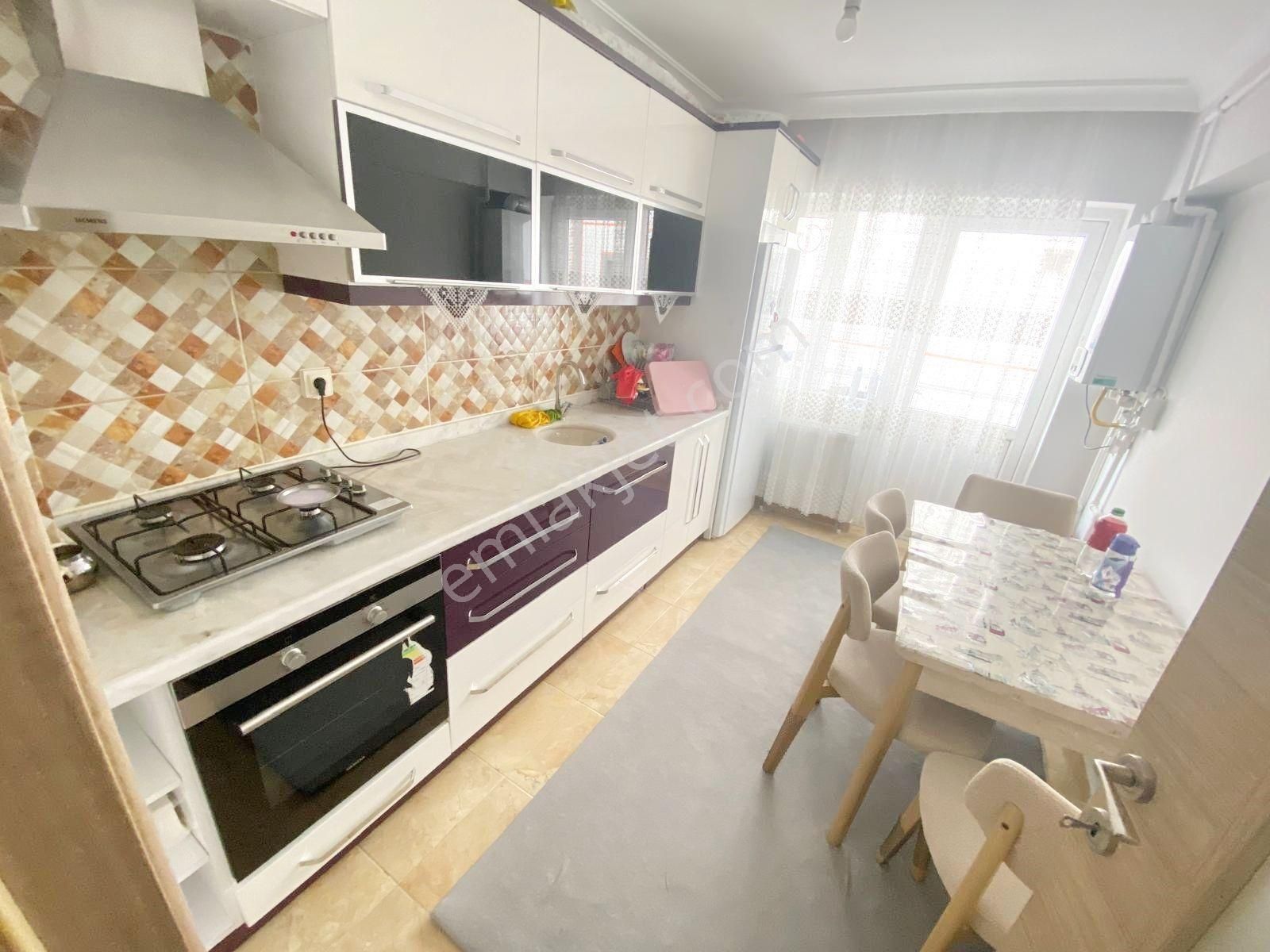 Sincan Plevne Satılık Daire Plevne Mh'de 3+1 120m² Ön Cephe Ara Katta Yapılı Daire