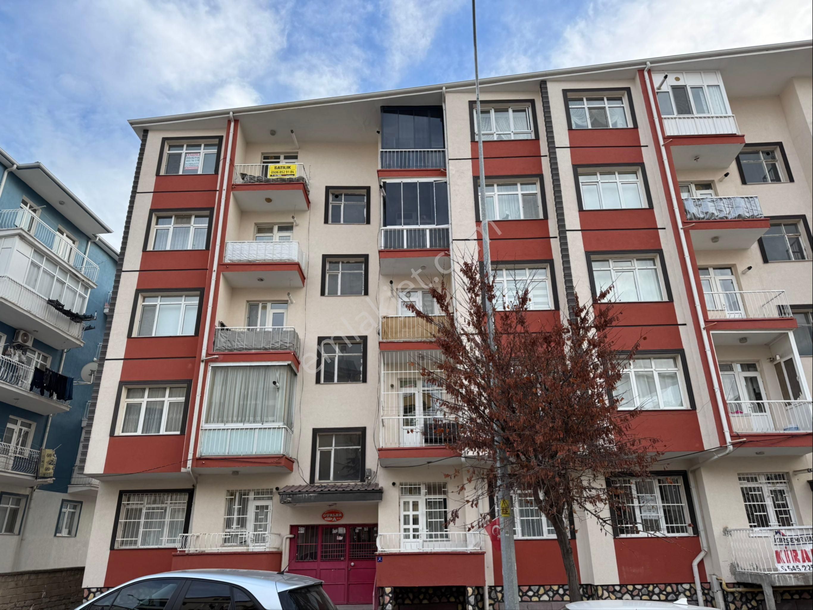 Kırşehir Merkez Medrese Satılık Daire Global’den 27 Evlerde Bulvar Üzeri 135m2 Yapılı 3+1 Satılık Daire