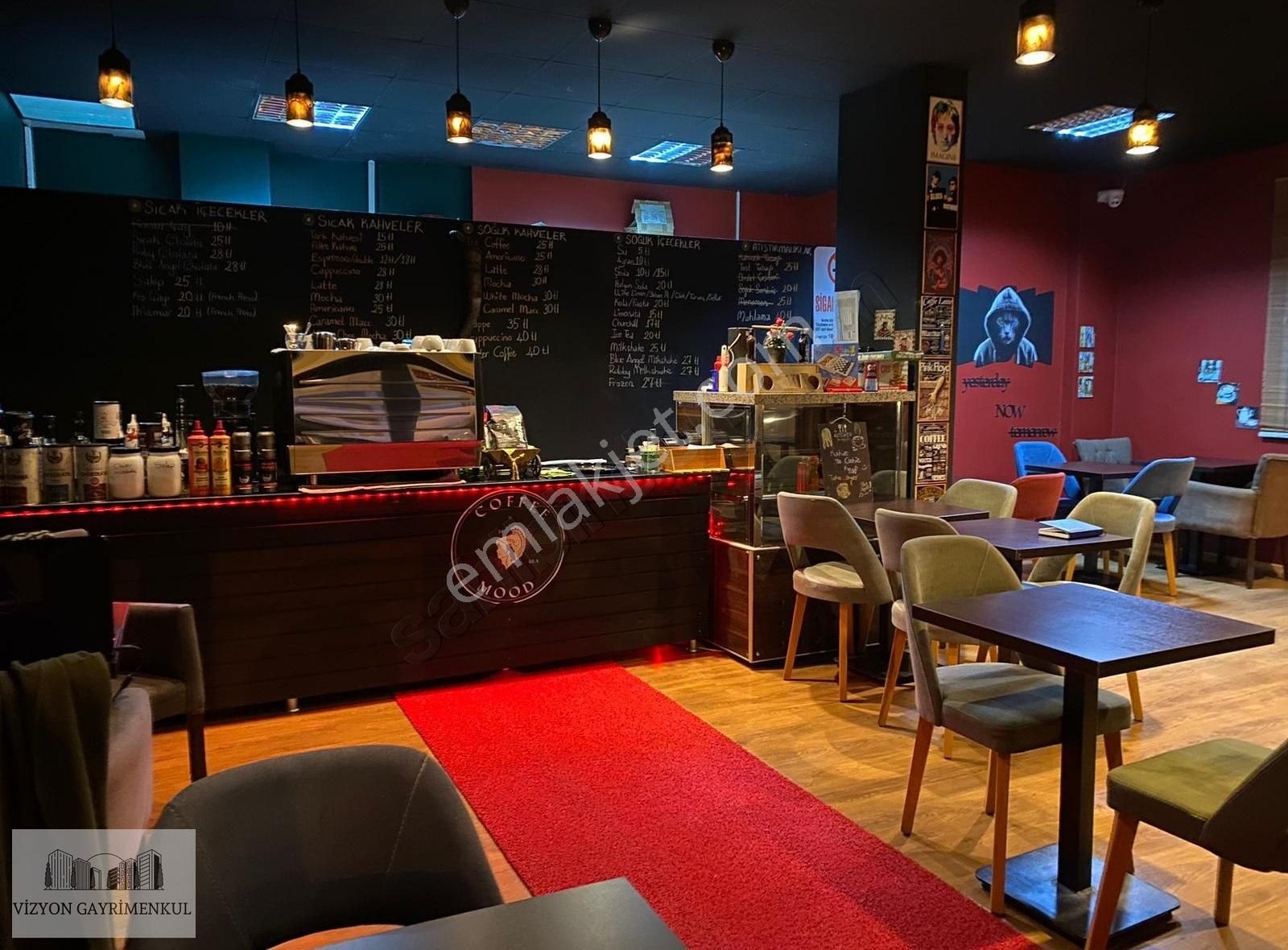 Ula Ayazkıyı Devren Kafe & Bar Sağlık Sorunu Nedeniyle Devren Eşyalarıyla Kiralık Cafe