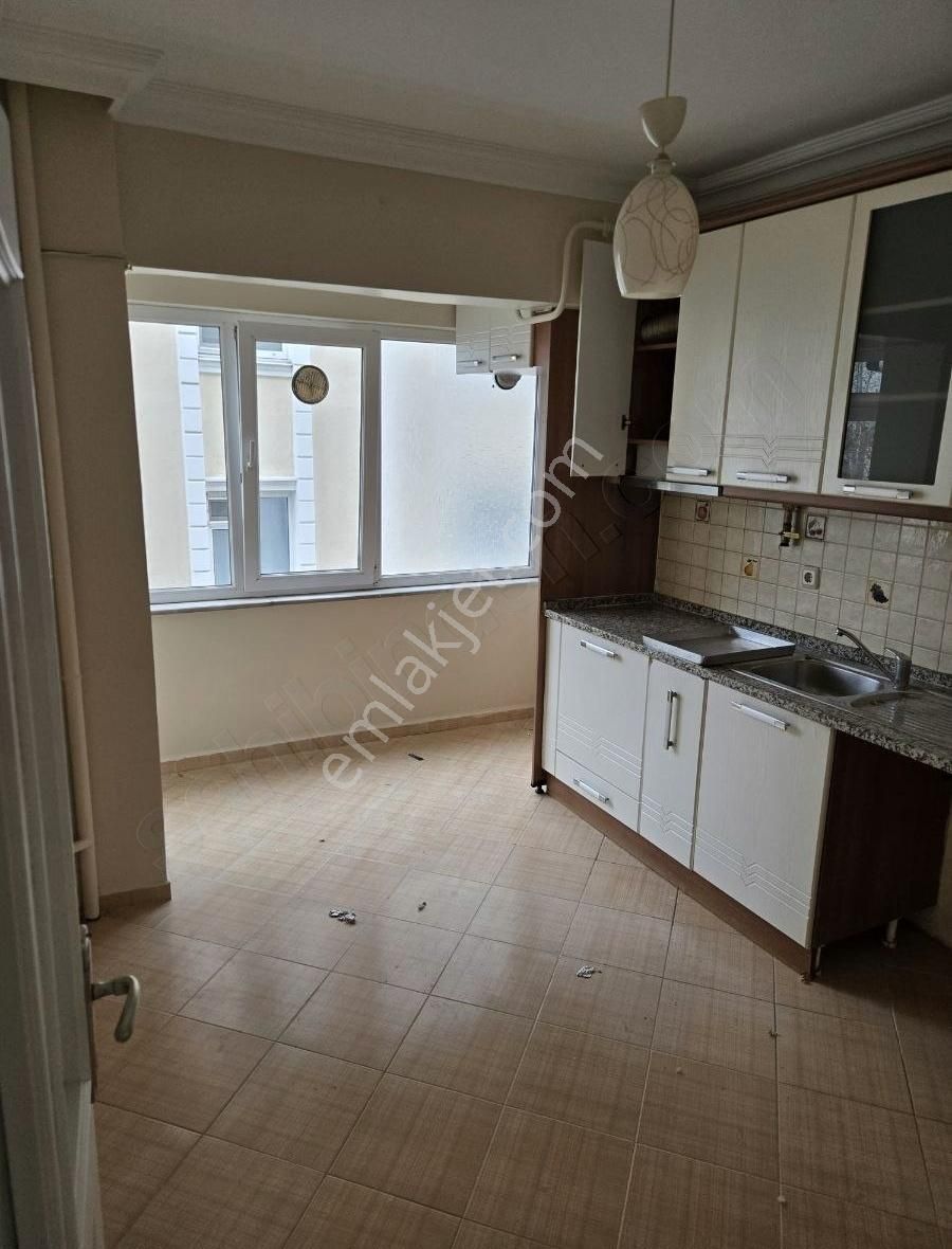 Lüleburgaz Kurtuluş Kiralık Daire Kurtuluş Mh.istasyon Caddesi Üzeri 3+1 Kıralık Daıre