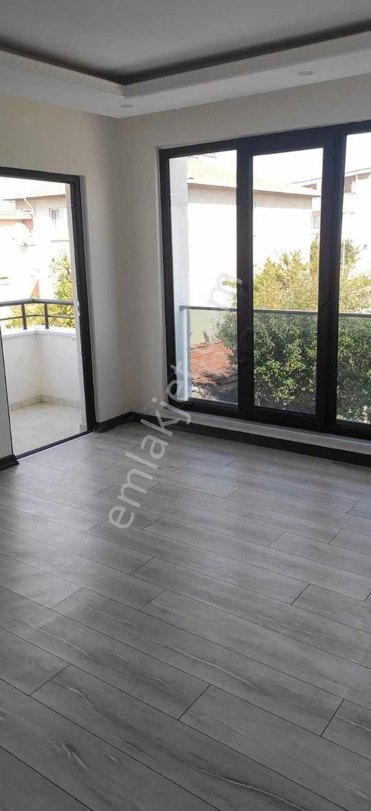 Lüleburgaz Barış Satılık Daire Arakat 2+1 Satılık 2 Yaşında Daire Masrafsız Ful