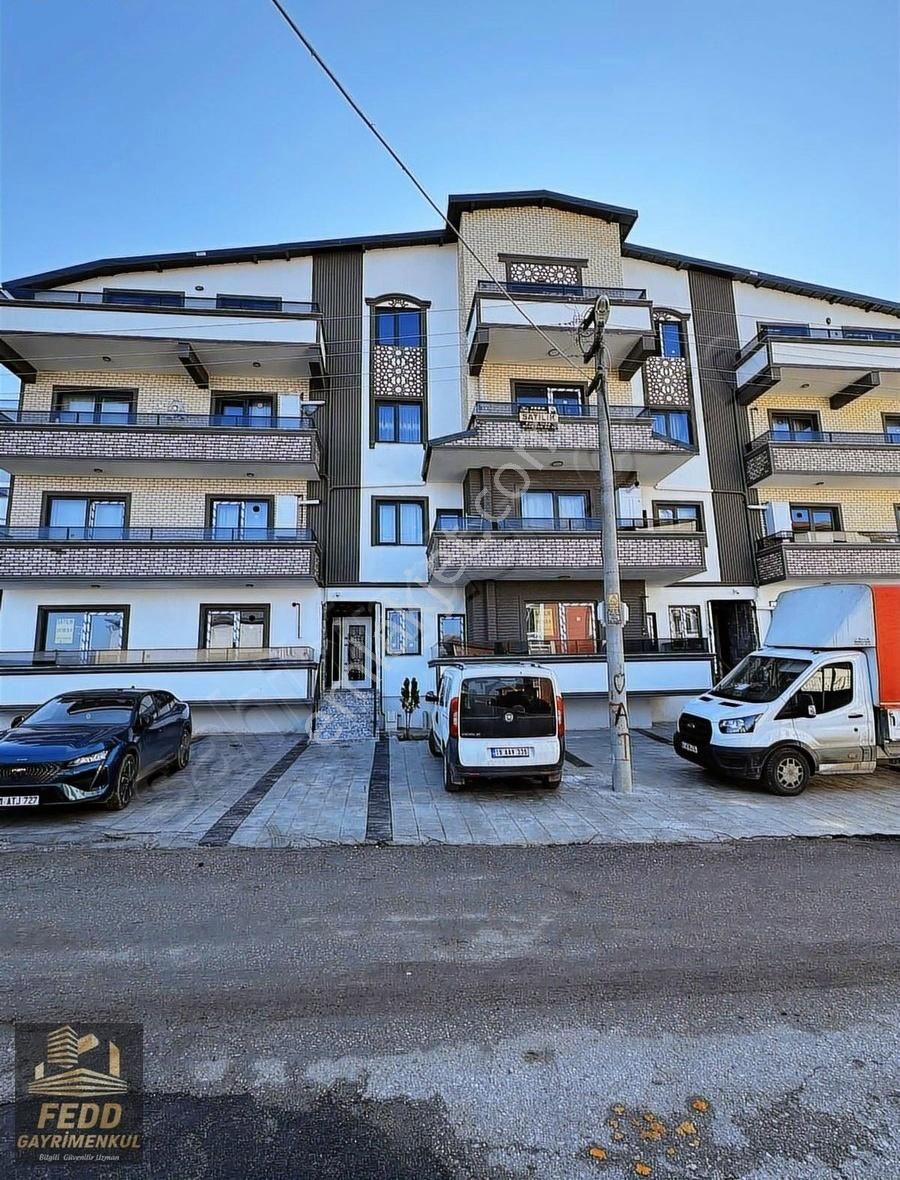 Gölcük Yazlık Merkez Satılık Daire 3+1 Yüksek Giriş Sıfır Daire