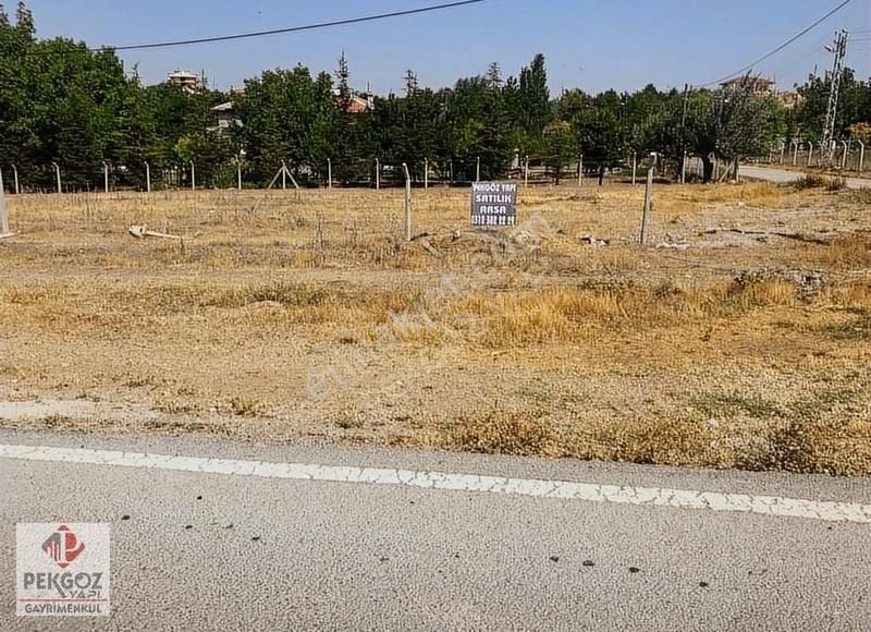 Gölbaşı Topaklı Satılık Konut İmarlı Gölbaşı Topaklı Mahallesinde Asfalta Cephe 500 M2 Satılık İmarlı Arsa