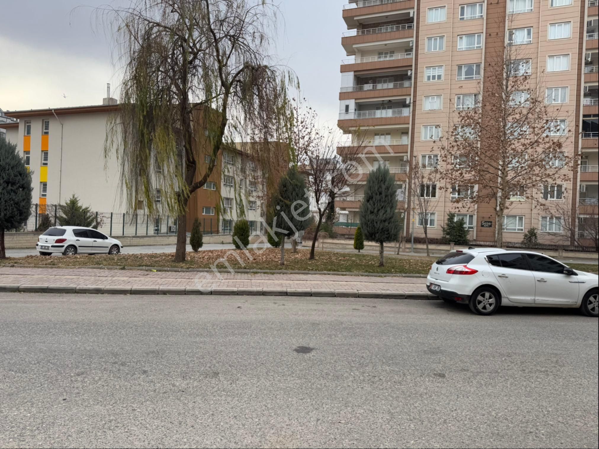 Karaköprüde 3+1 Park Karşısı Doğalgazlı Ful Eşyalı Ara Kat Daire - Görsel 32