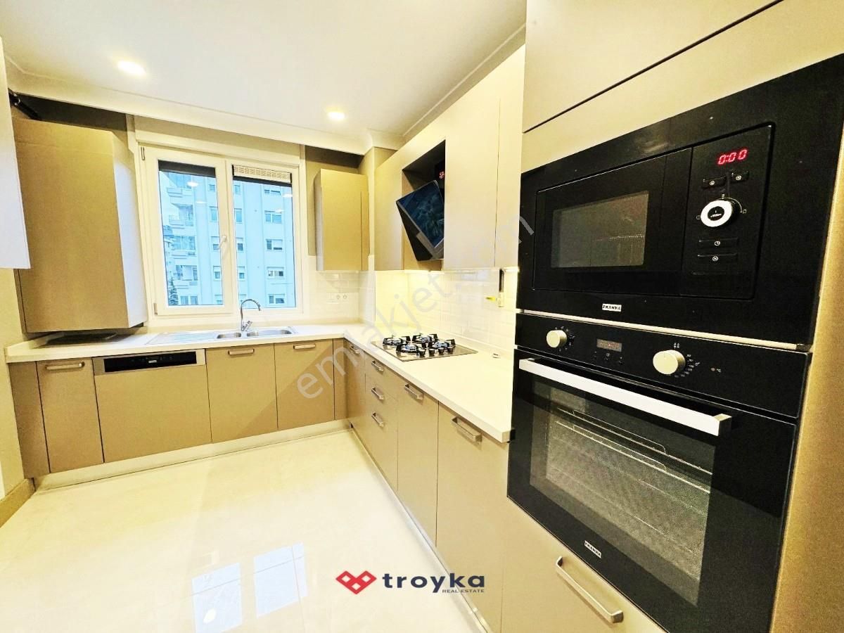 Kadıköy Caddebostan Satılık Daire Kadıköy Caddebostanda 3+1 Satılık Daire Troykadan