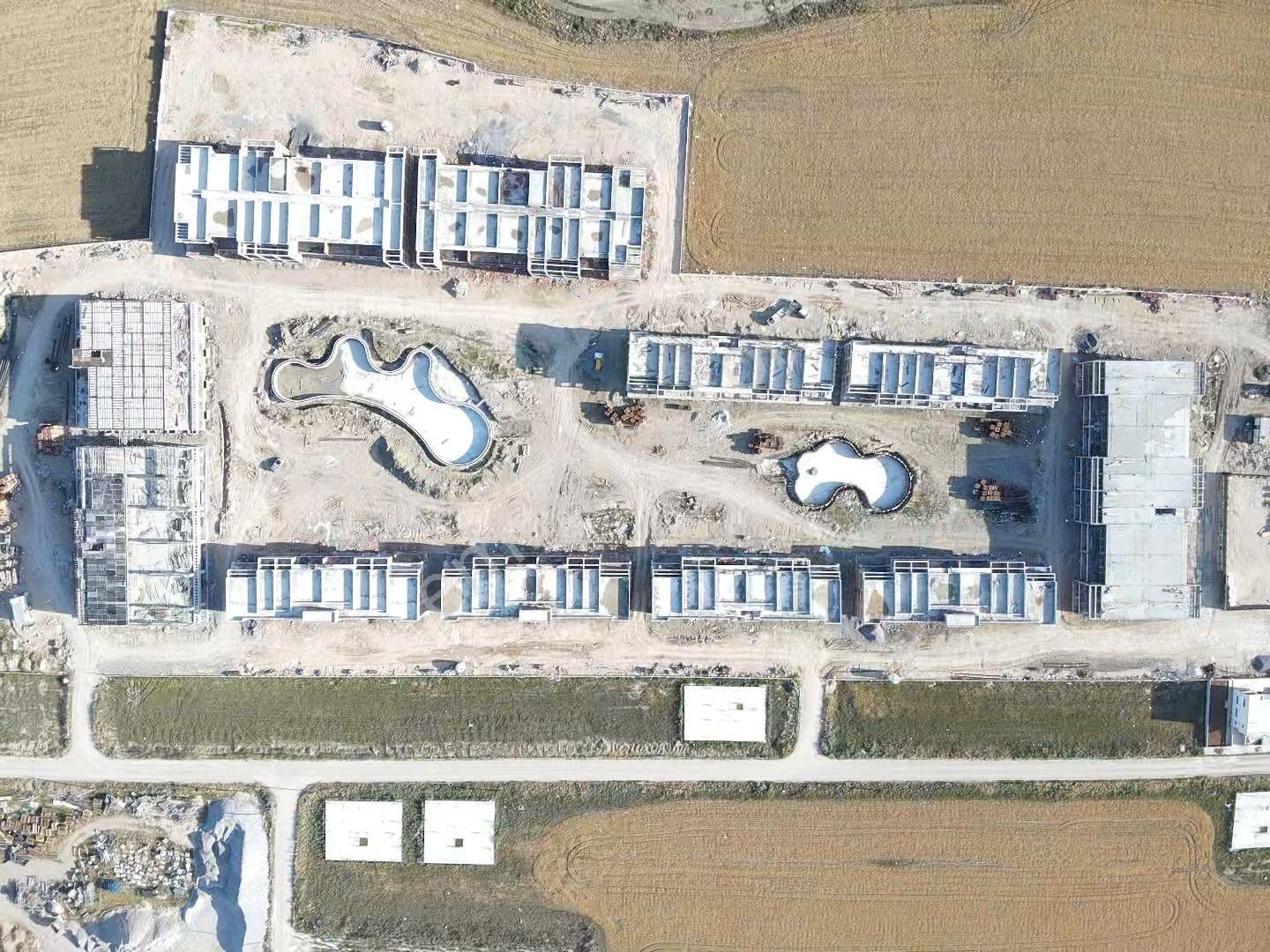 Kuzey Kıbrıs İskele'de Yatay Mimarili Projeden Satılık Stüdyo Daire! - Görsel 17