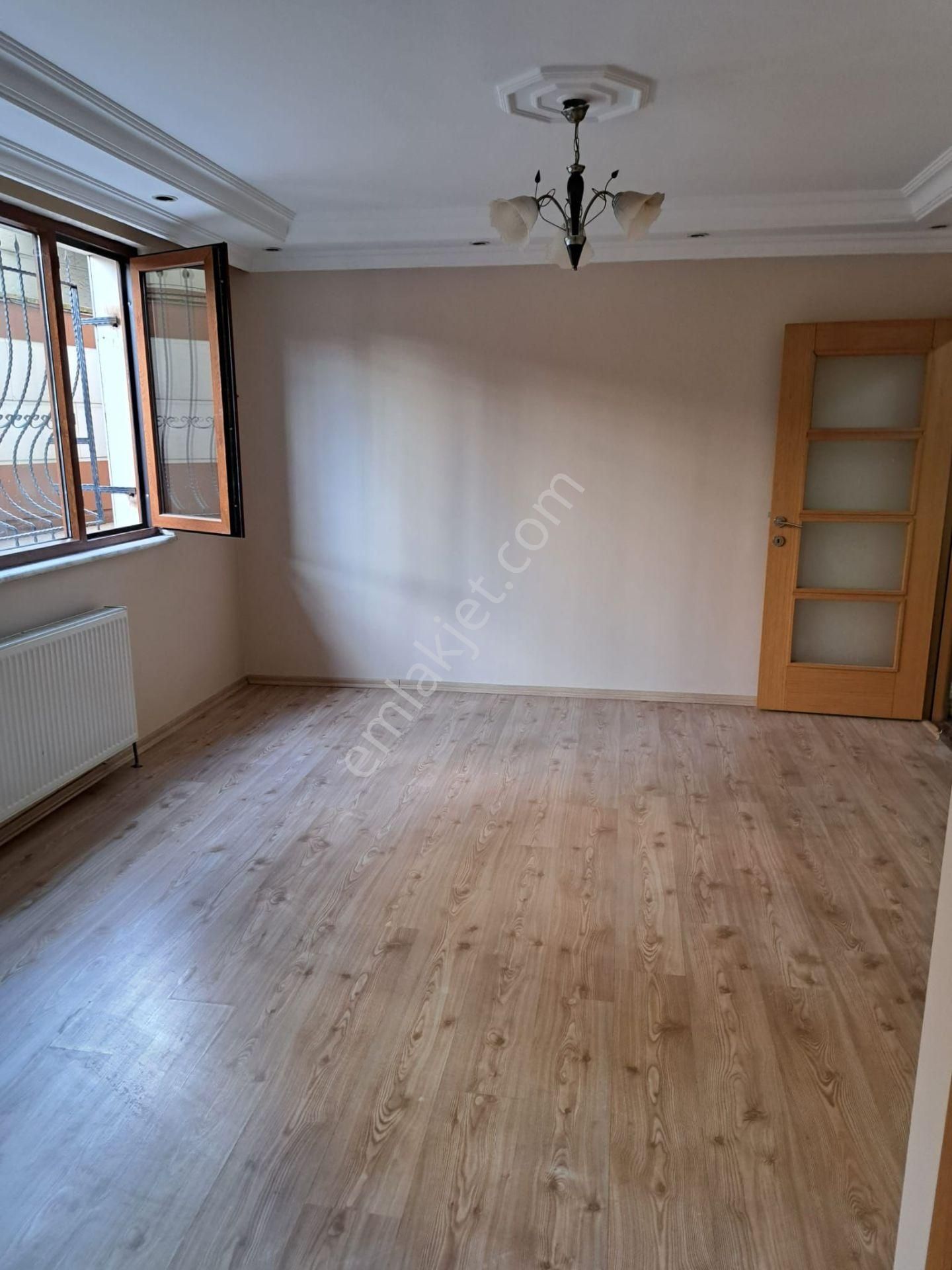 Ataşehir Yeni Sahra Satılık Daire Ataşehirde 2+1 Acil Satılık Daire