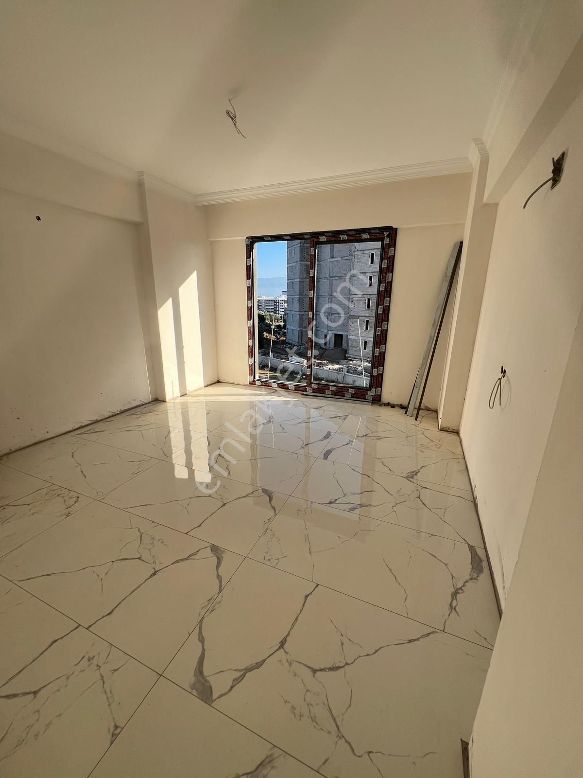 Nazilli Yıldıztepe Satılık Daire Yıldıztepe Mahallesinde Ara Kat Havuzlu Site İçinde 3+1 155 M2 Satılık Daire