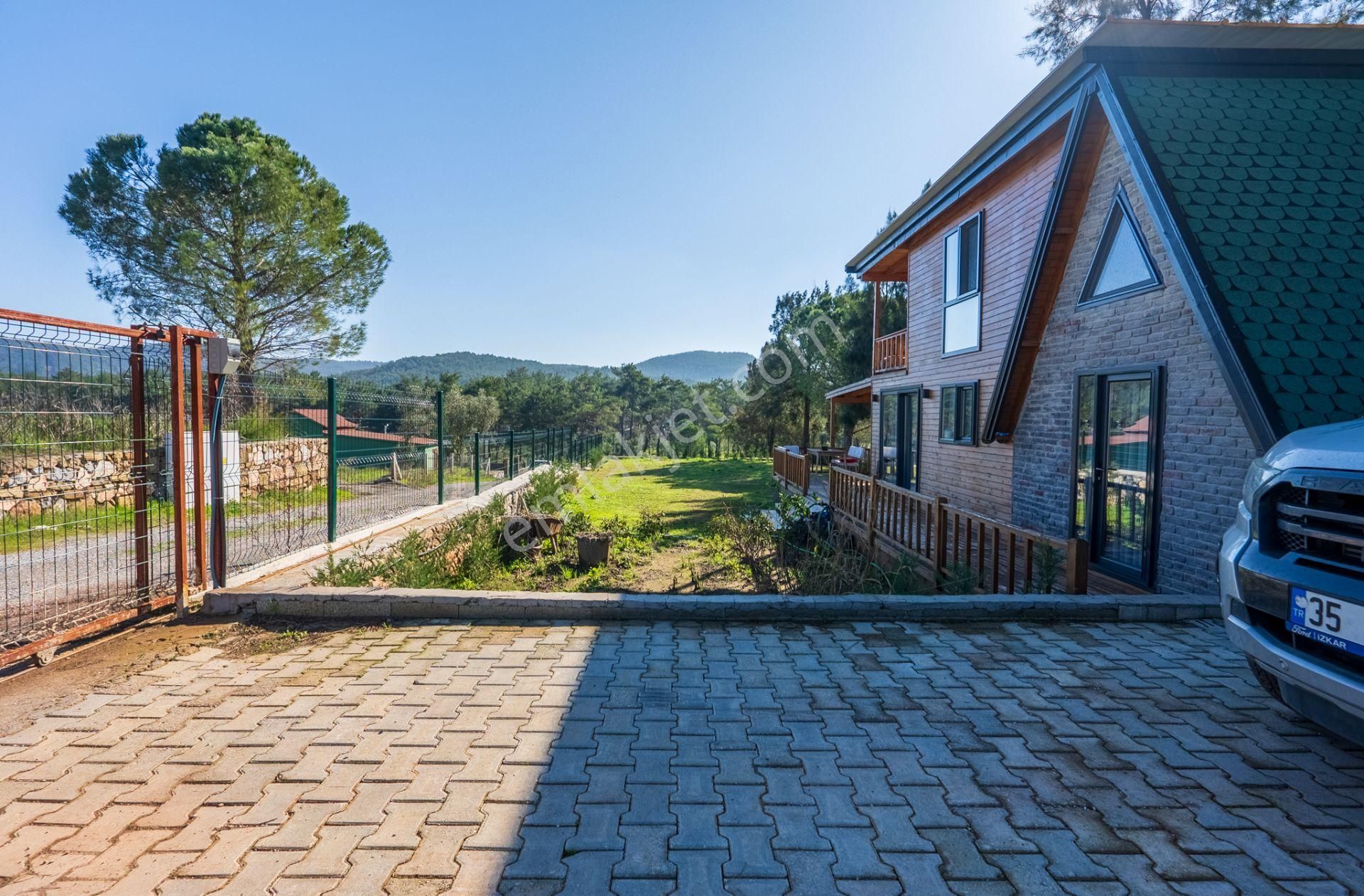 İzmir Menderes Yeniköy Satılık Özel Yapım Ahşap Ev Ve Bahçesi - Görsel 4