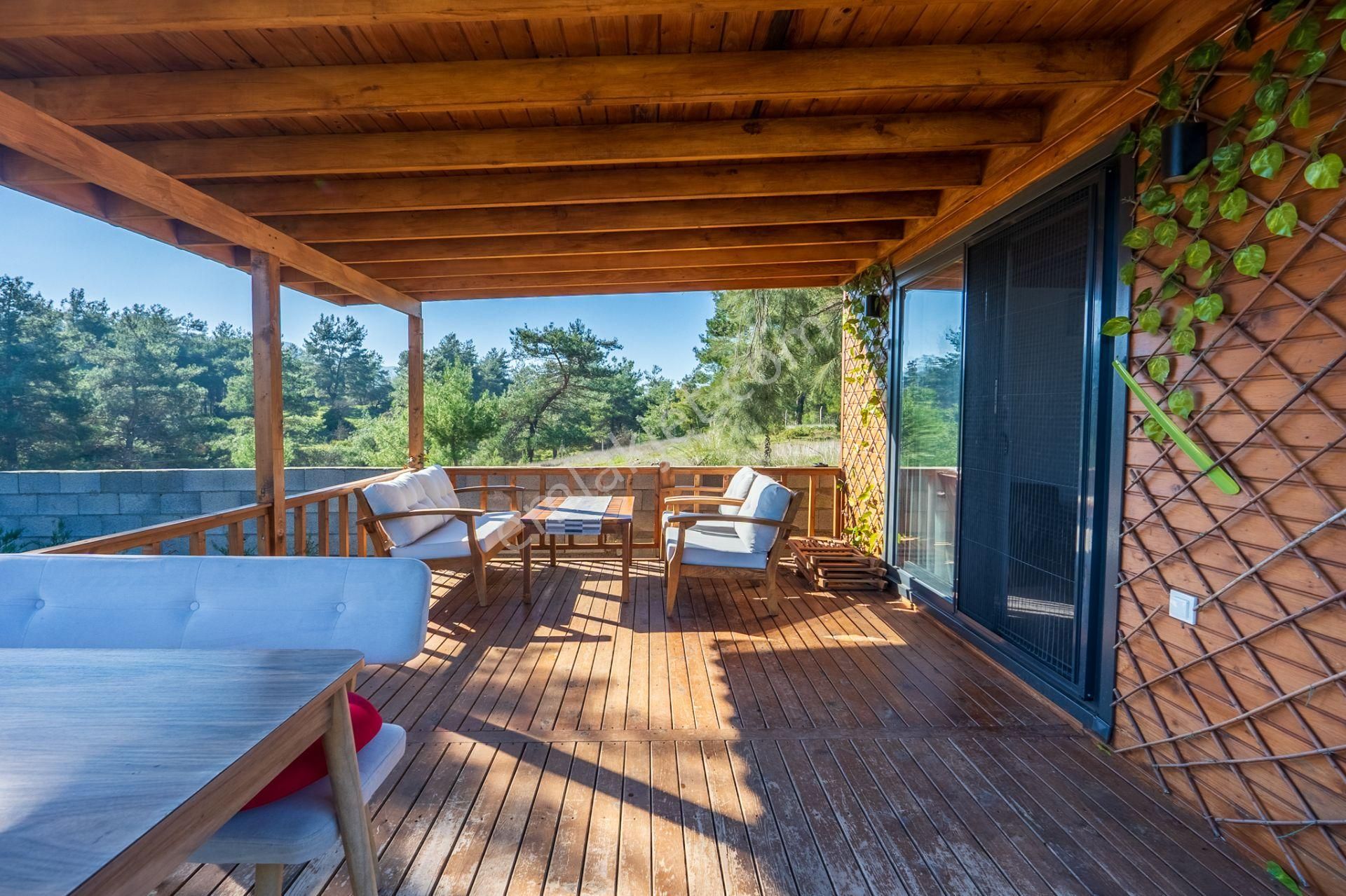 İzmir Menderes Yeniköy Satılık Özel Yapım Ahşap Ev Ve Bahçesi - Görsel 9