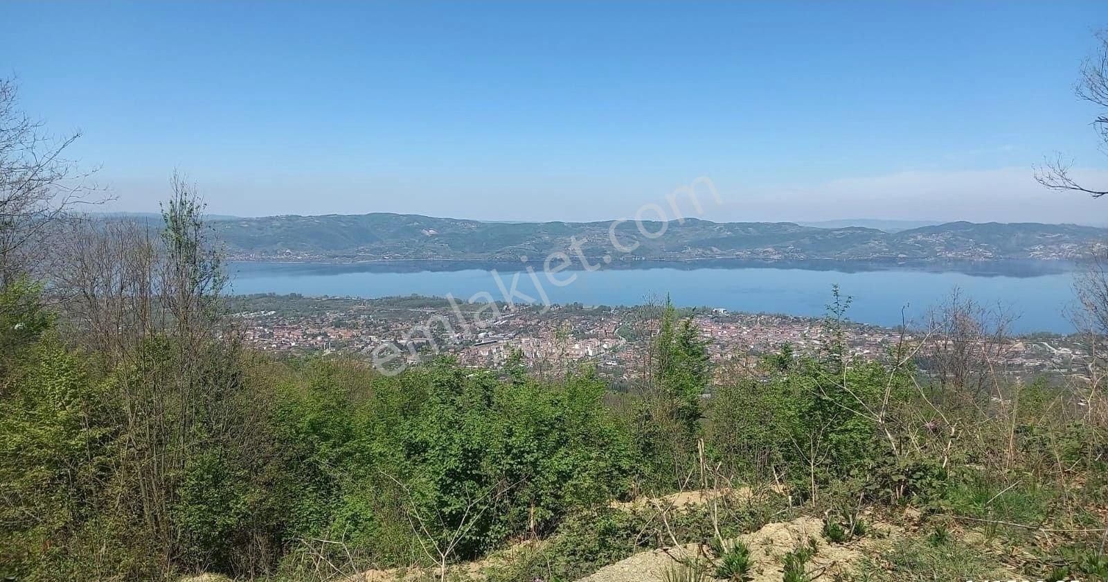 Sapanca Yeni Satılık Bağ & Bahçe Göl Manzaralı ,manzarası Kapanmayacak Bahçemiz...