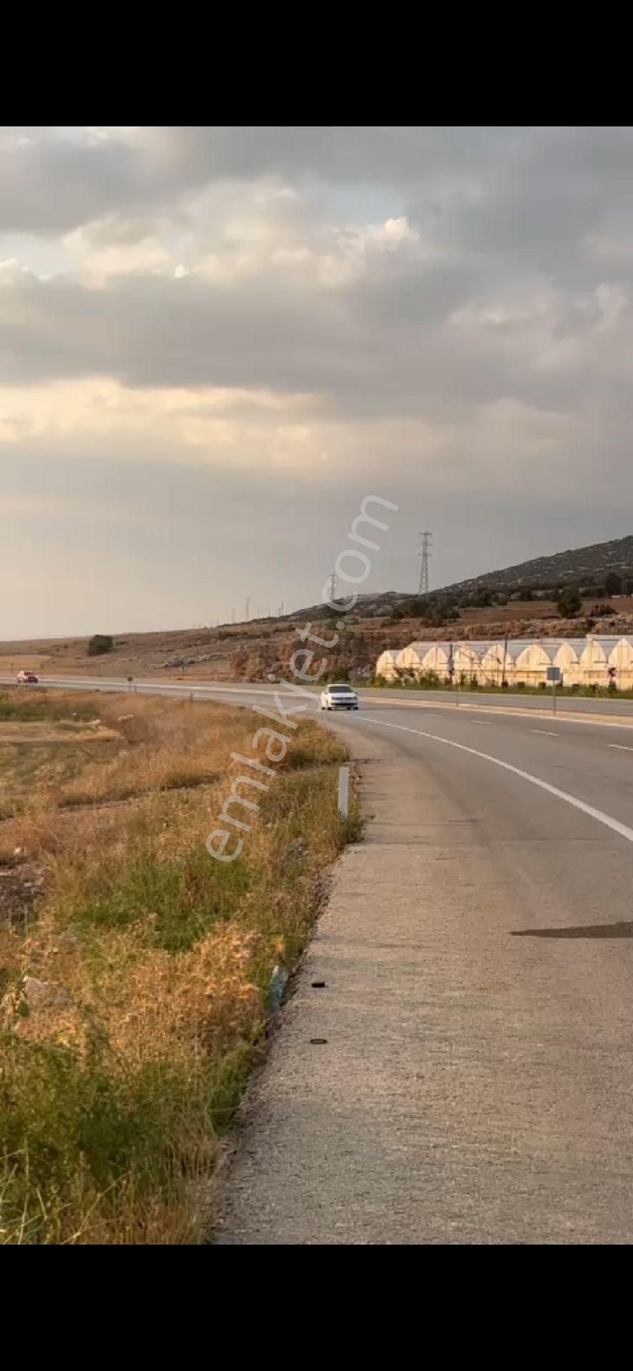 Elmalı Yakaçiftlikköyü Satılık Tarla Müstakil Tapu Asfalt Anayol Cepheli