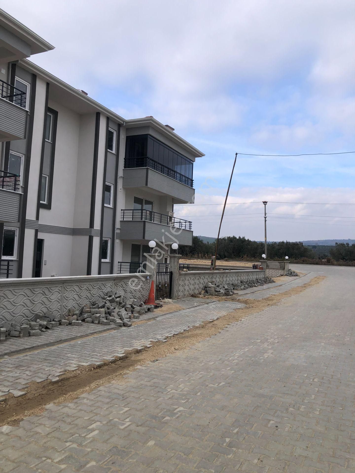 Şarköy Cumhuriyet Satılık Daire Şarköy De Işık Emlaktan Cumhuriyet Mah De 2+1 80 M2 Daire