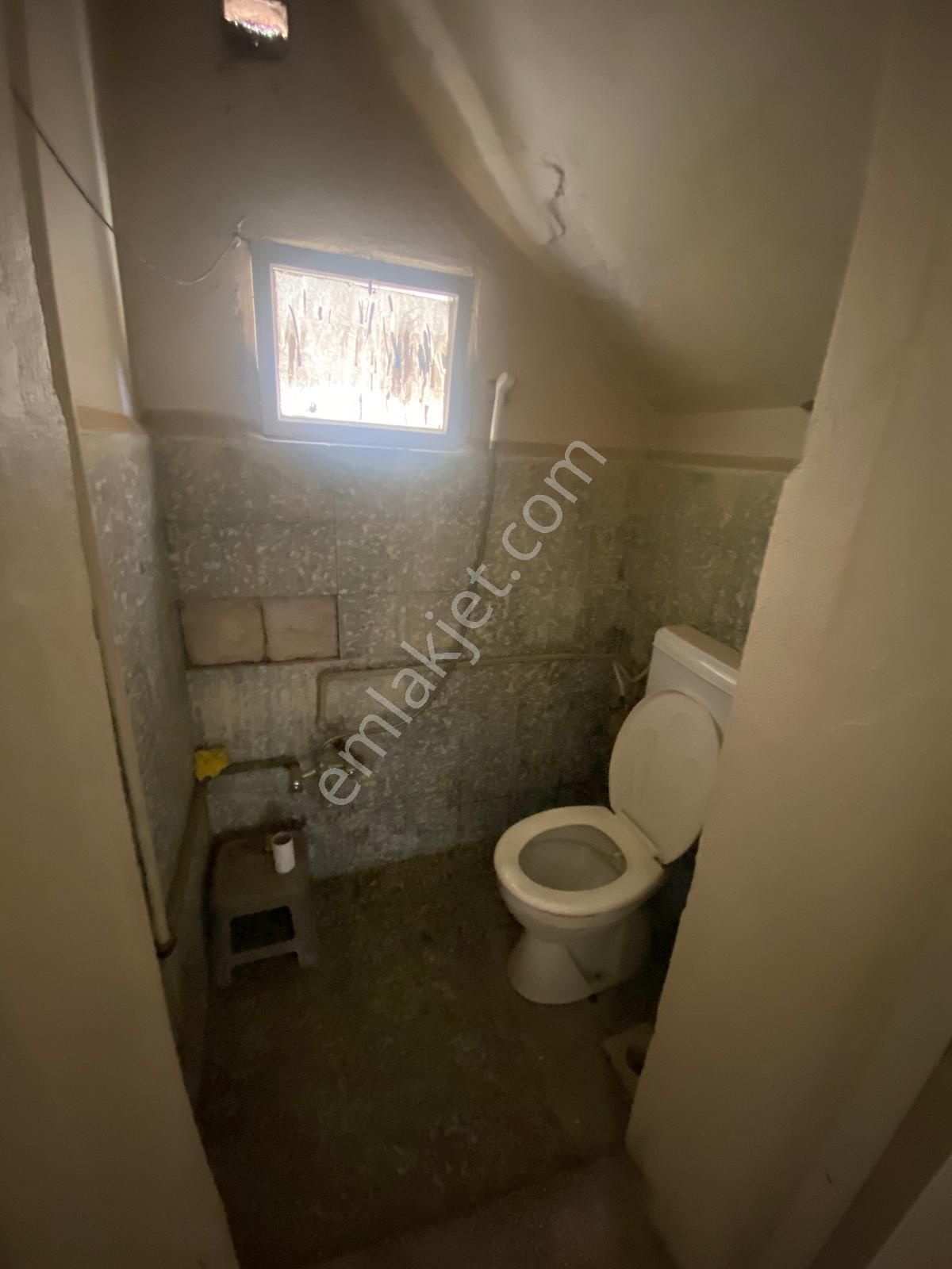 Gülcü Gayrimenkulden Emmioğlu Mahallesinde Satılık Müstakil Ev - Görsel 30