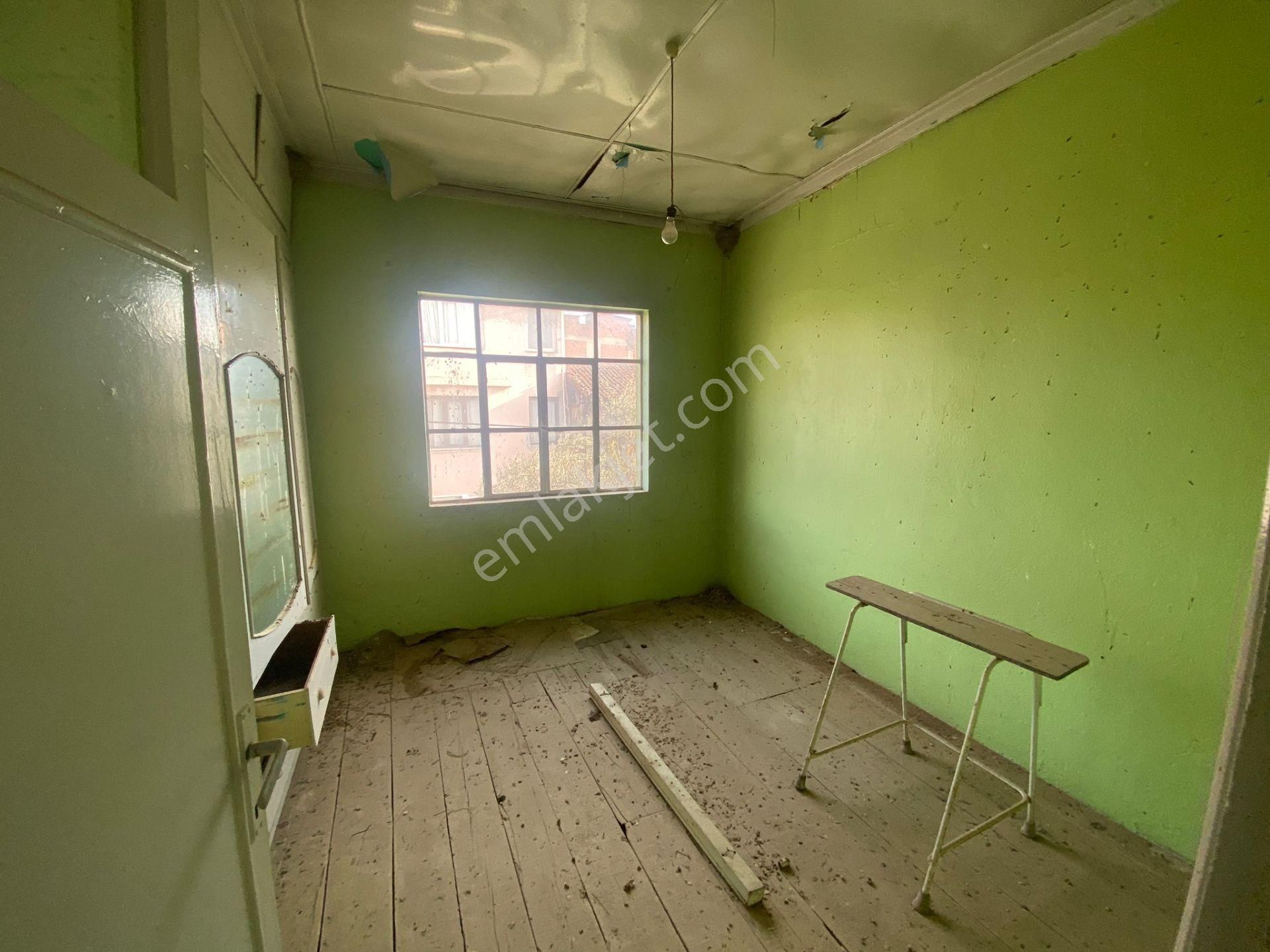 Gülcü Gayrimenkulden Emmioğlu Mahallesinde Satılık Müstakil Ev - Görsel 14