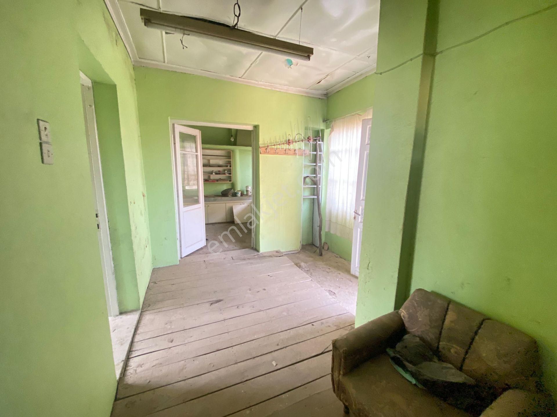 Gülcü Gayrimenkulden Emmioğlu Mahallesinde Satılık Müstakil Ev - Görsel 4