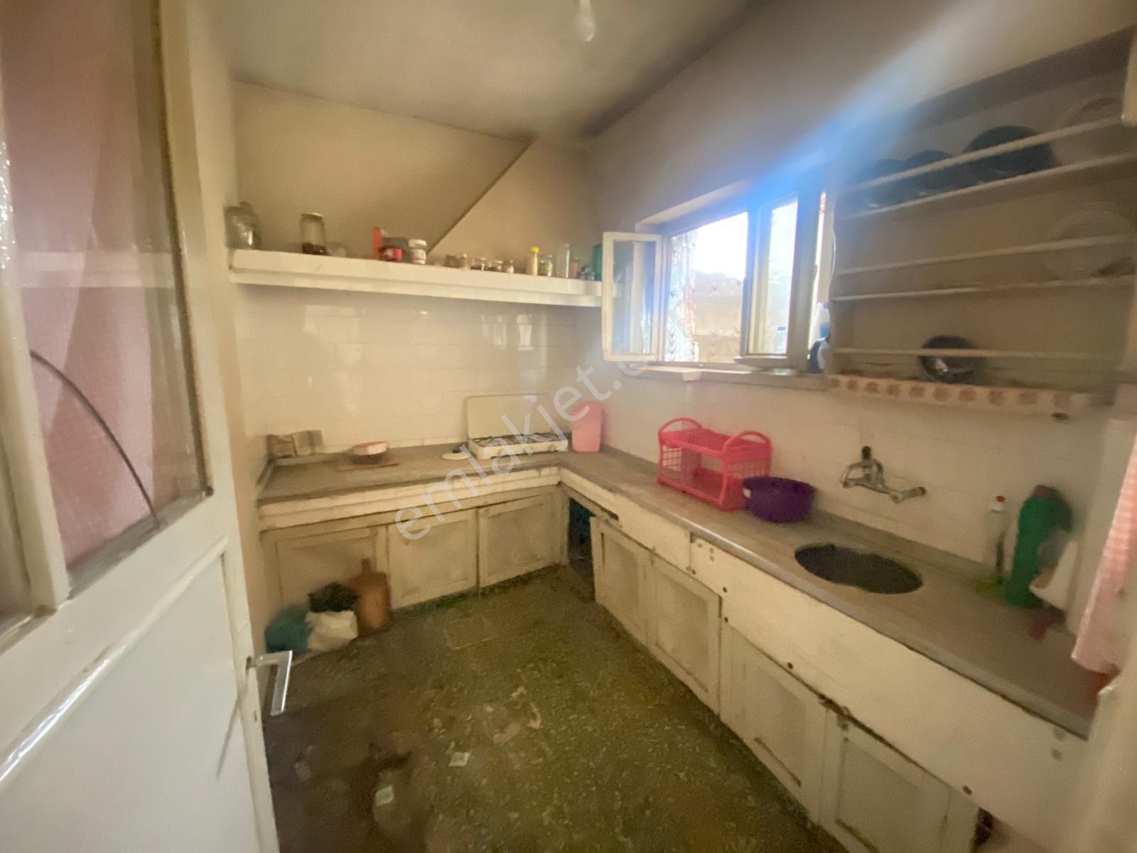 Gülcü Gayrimenkulden Emmioğlu Mahallesinde Satılık Müstakil Ev - Görsel 3