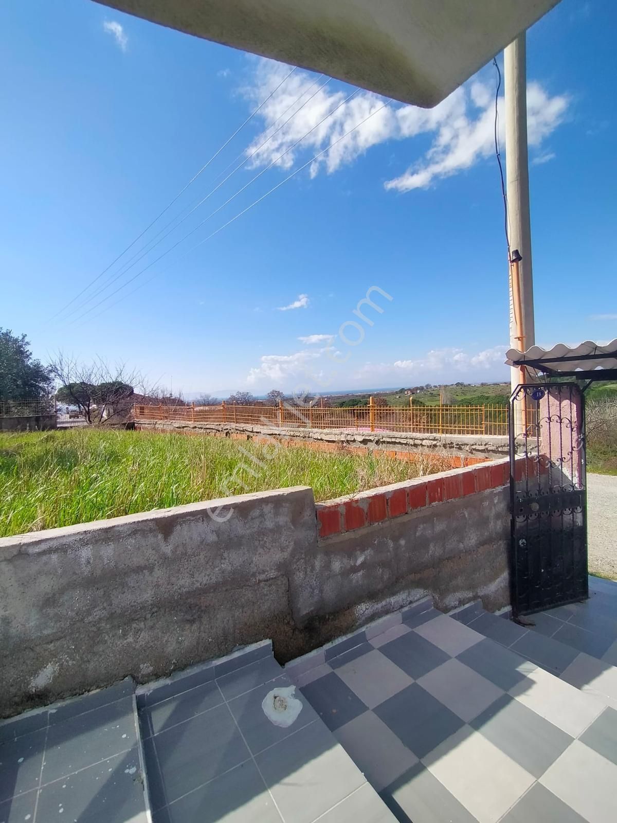 Dikili Güven Emlak'tan Gökçeağıl Köyünde Satılık Köy Evi - Görsel 5