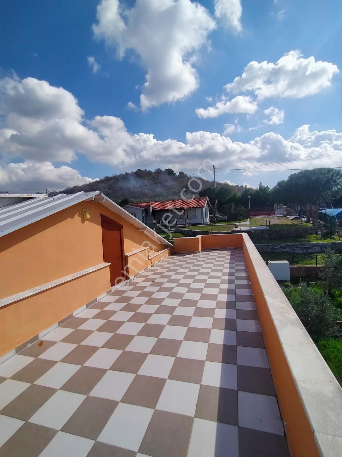 Dikili Güven Emlak'tan Gökçeağıl Köyünde Satılık Köy Evi - Görsel 32