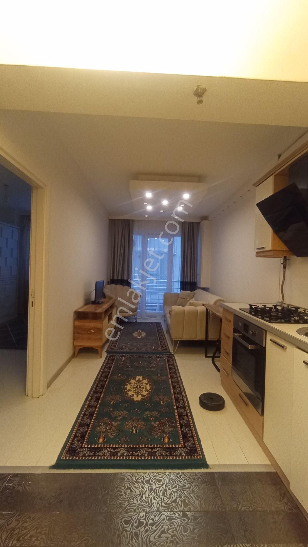 Esenyurt Cumhuriyet Site İçerisinde Kiralık Daire Cumhuriyet Mahallesi'nde Metrobüsün Dibinde Ultra Lüks Full Eşyalı Daire