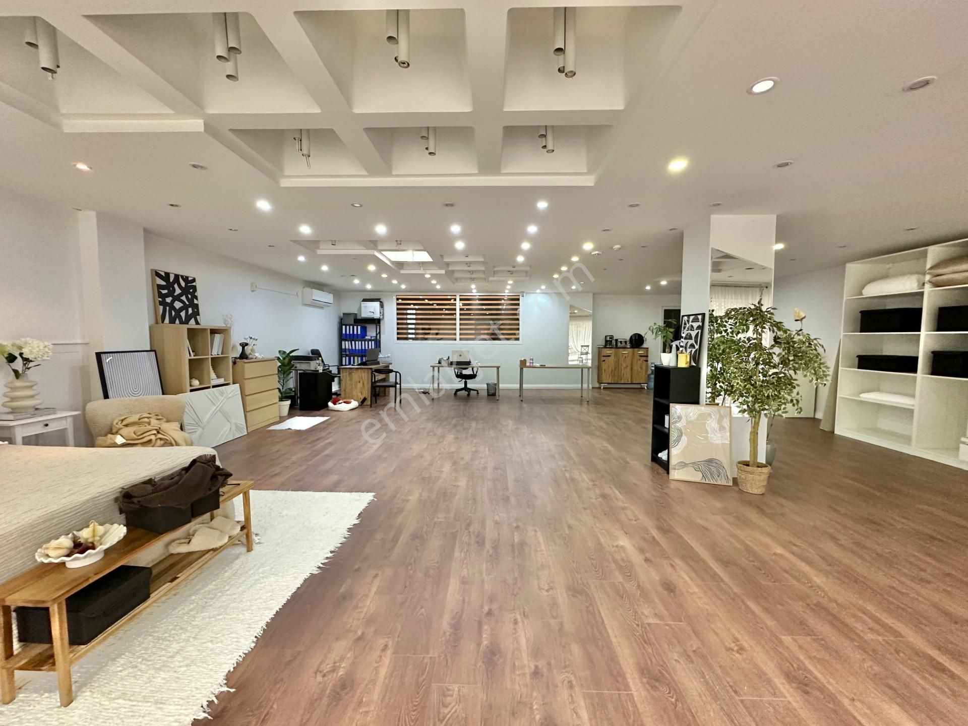 Bornova Mtk Sitesi'nde Satılık 4 Katlı 800 M2 İşyeri - Görsel 4