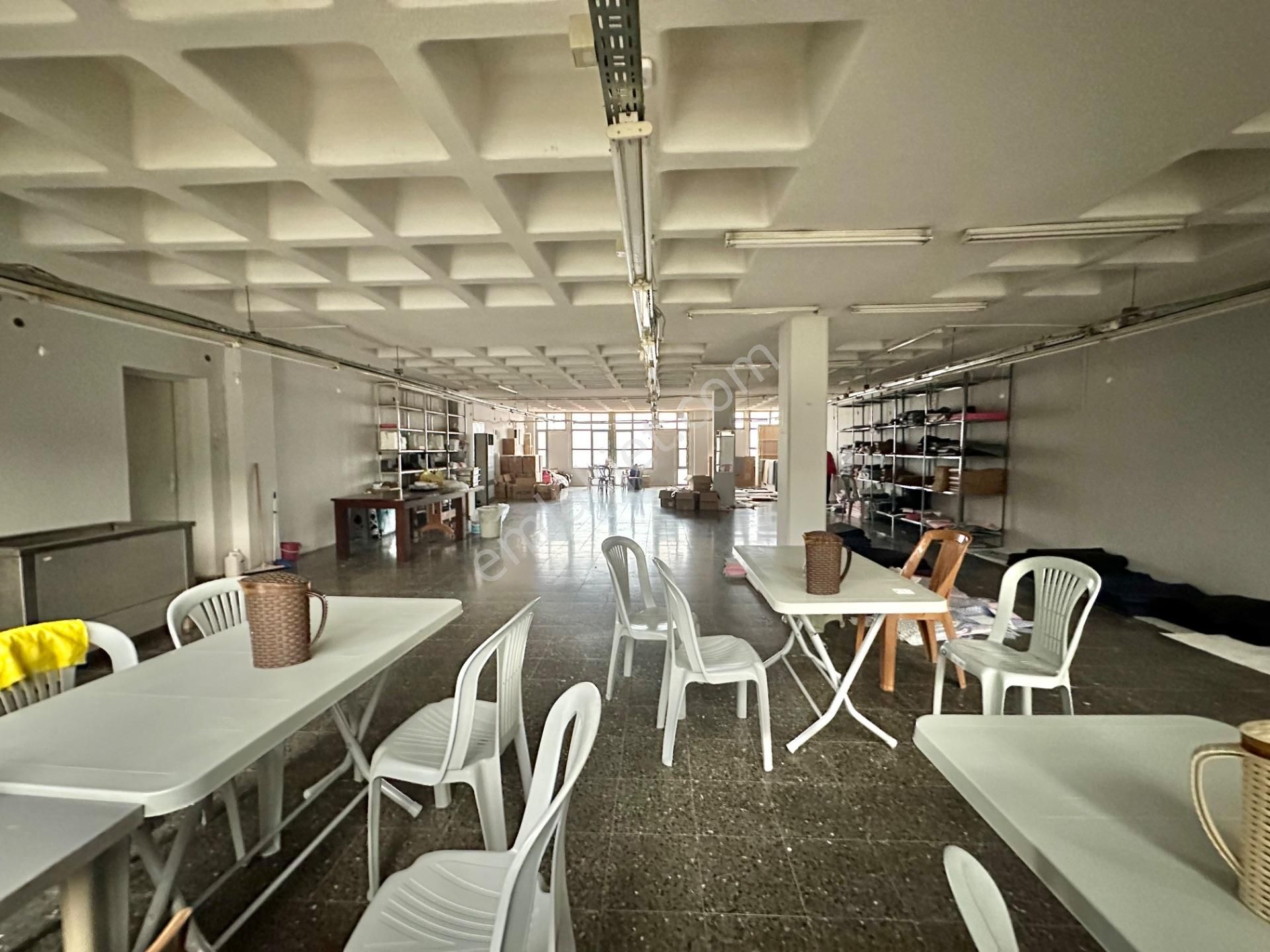 Bornova Mtk Sitesi'nde Satılık 4 Katlı 800 M2 İşyeri - Görsel 16