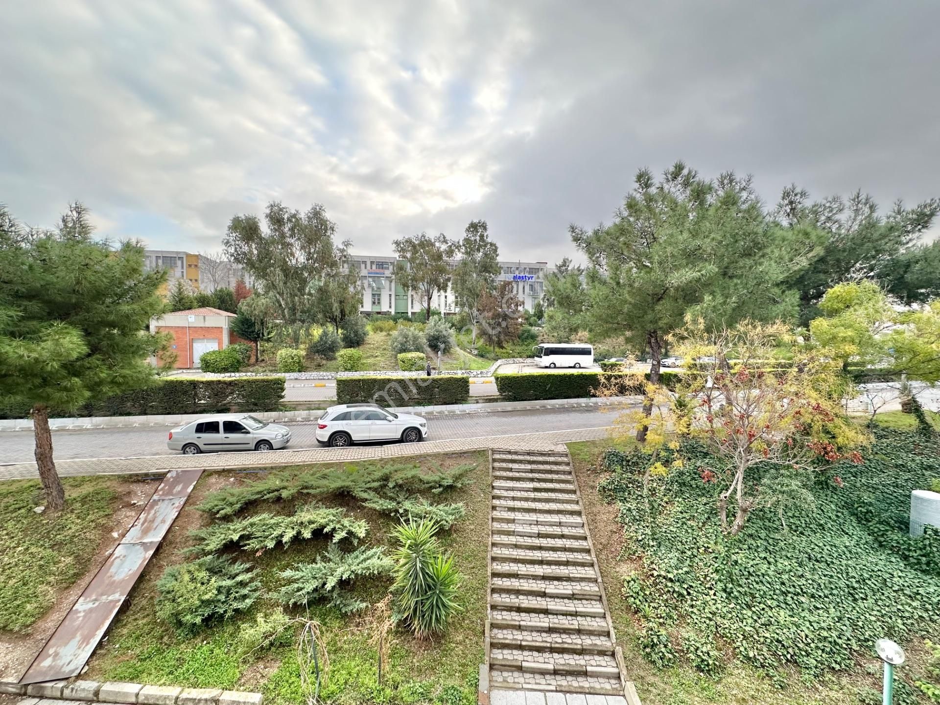 Bornova Mtk Sitesi'nde Satılık 4 Katlı 800 M2 İşyeri - Görsel 17