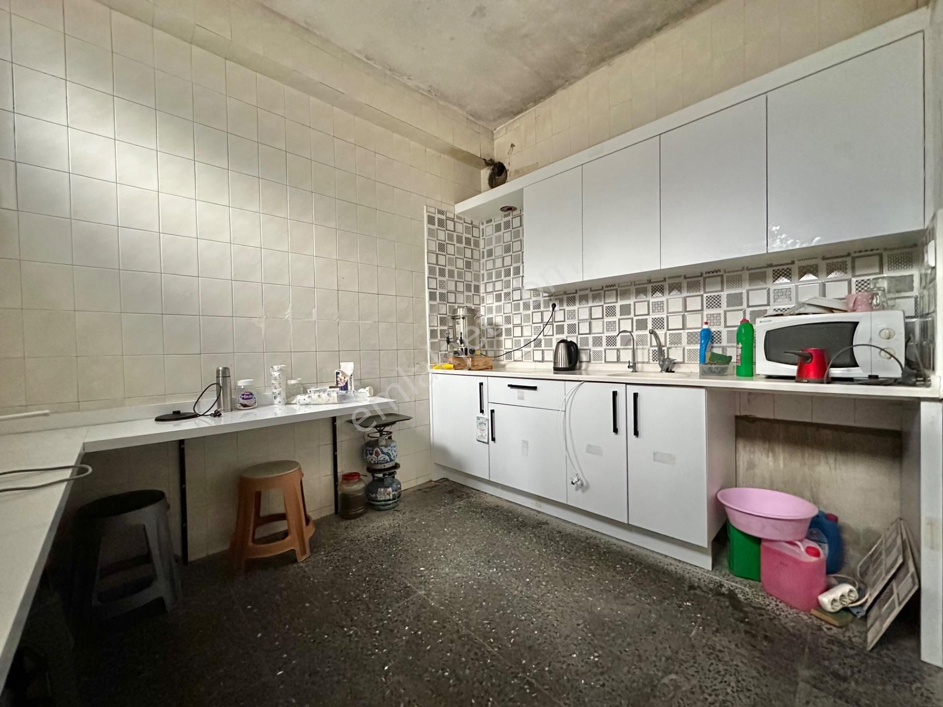 Bornova Mtk Sitesi'nde Satılık 4 Katlı 800 M2 İşyeri - Görsel 20