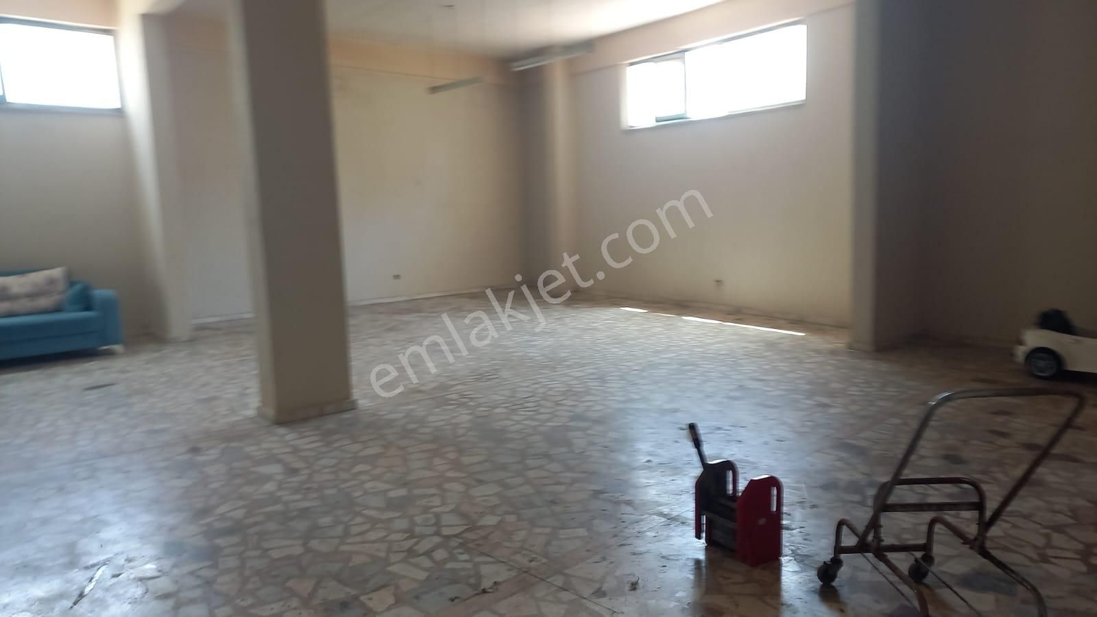 Ümraniye K.karabekirde 250m Kiralık Düşeş Kazaandıracak Dükkan No:115 - Görsel 4