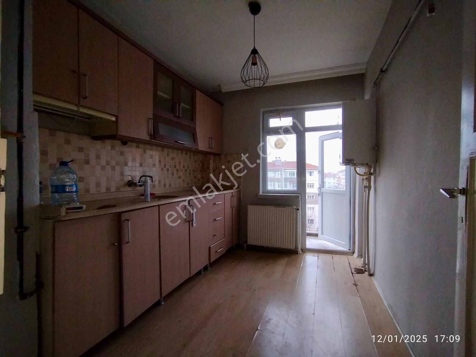 Sincan Gazi Osmanpaşa Kiralık Daire Yılmaz Gayrımenkulden Kıralık 3+1 Yapılı Masrafsız Daıre 2 Kat