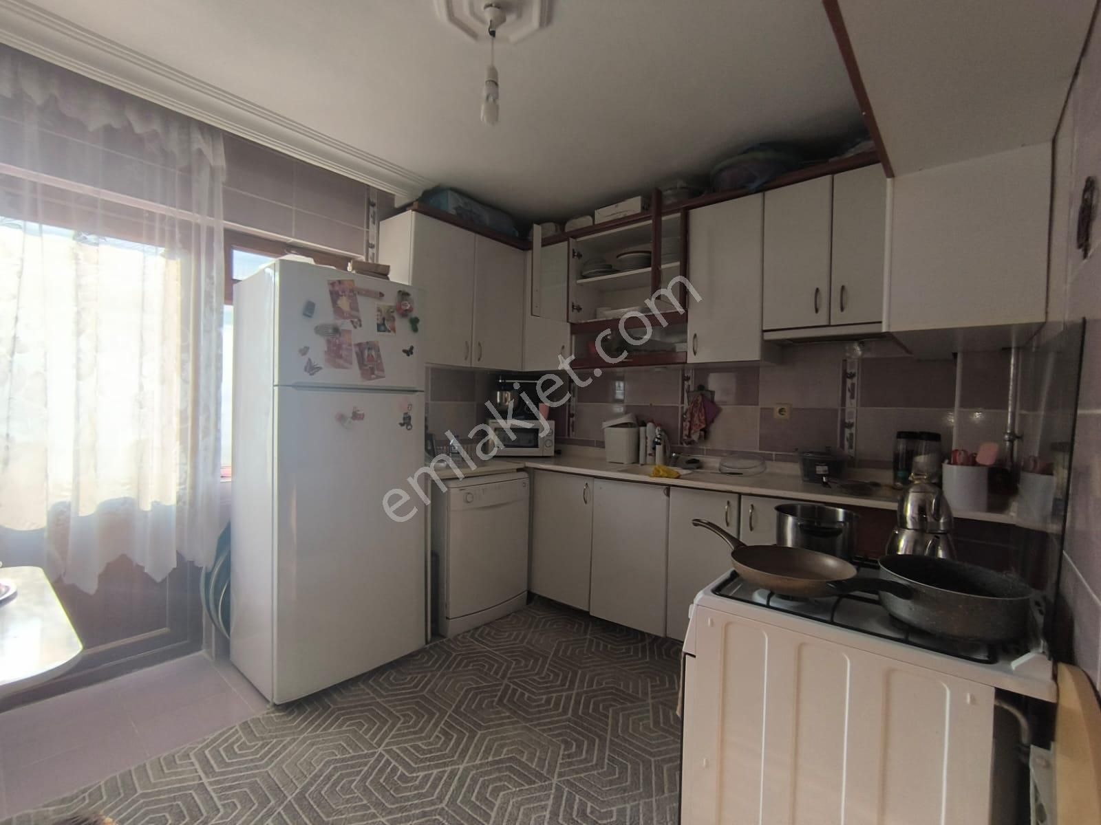 Sincan Malazgirt Satılık Daire Malazgirt Mh'de 4+1 135m² Ön Cephe Ebeveyn Banyolu Katta Yapılı Daire