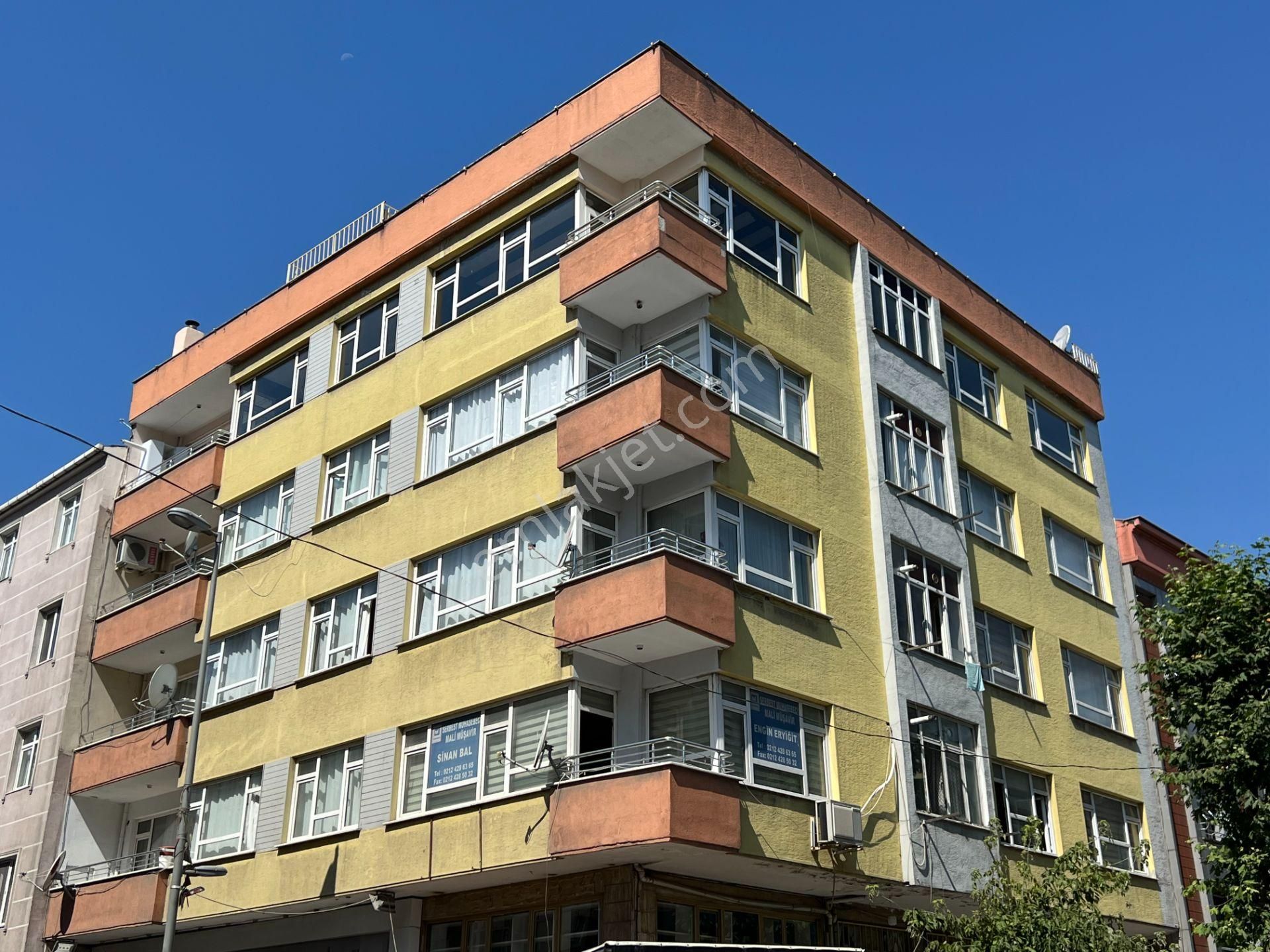 Avcılar Mustafa Kemal Paşa Kiralık Daire M.kemal Paşa Mah Mareşal Cad Üzeri Metrobüse 1dk 150m2 3+1 Daire