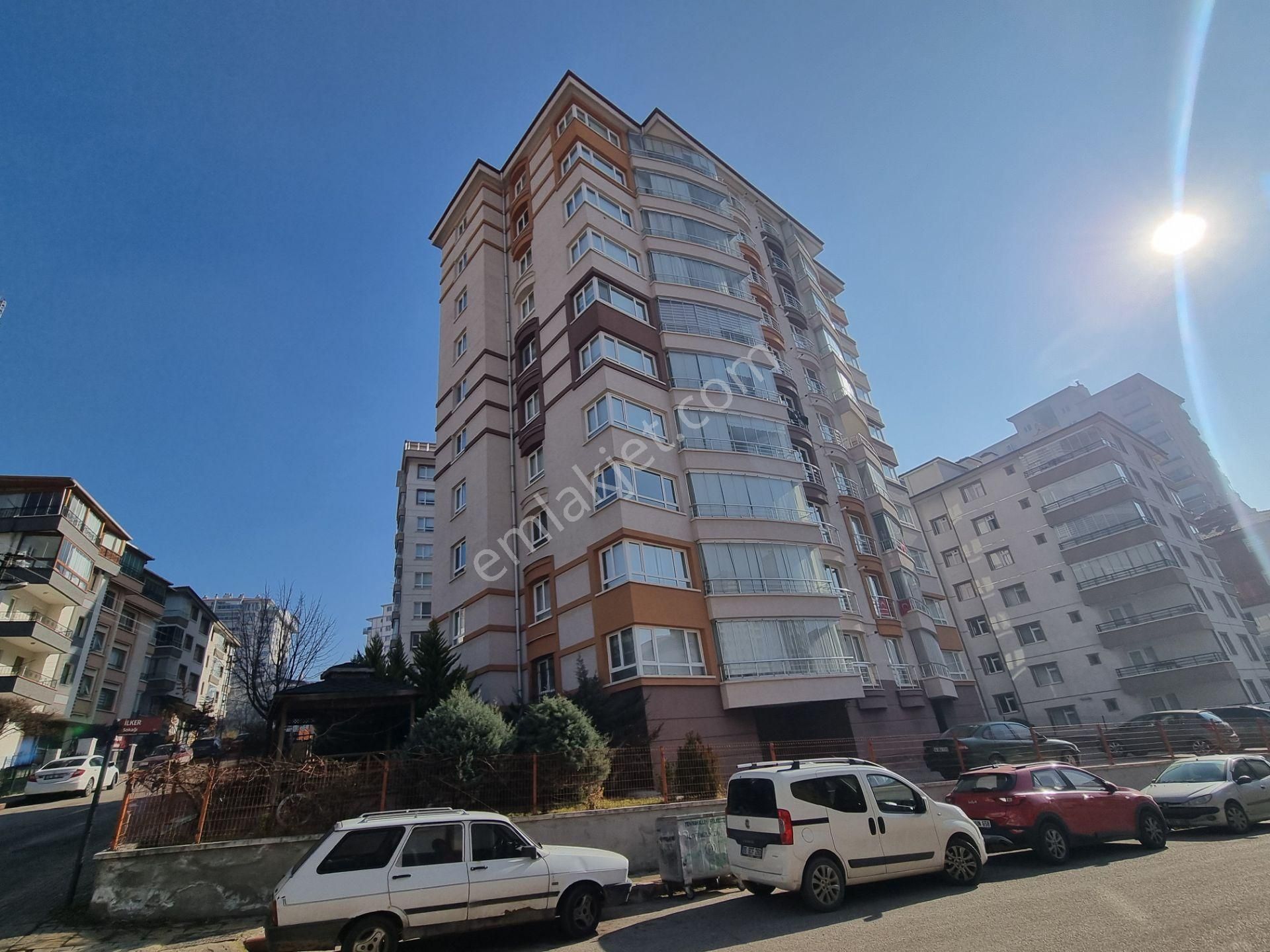 Yenimahalle Pamuklar Kiralık Daire Pamuklar'da 3+1 2.kat Köşe Başı Açık Cephe Ebeveyn Banyolu Full Yapılı