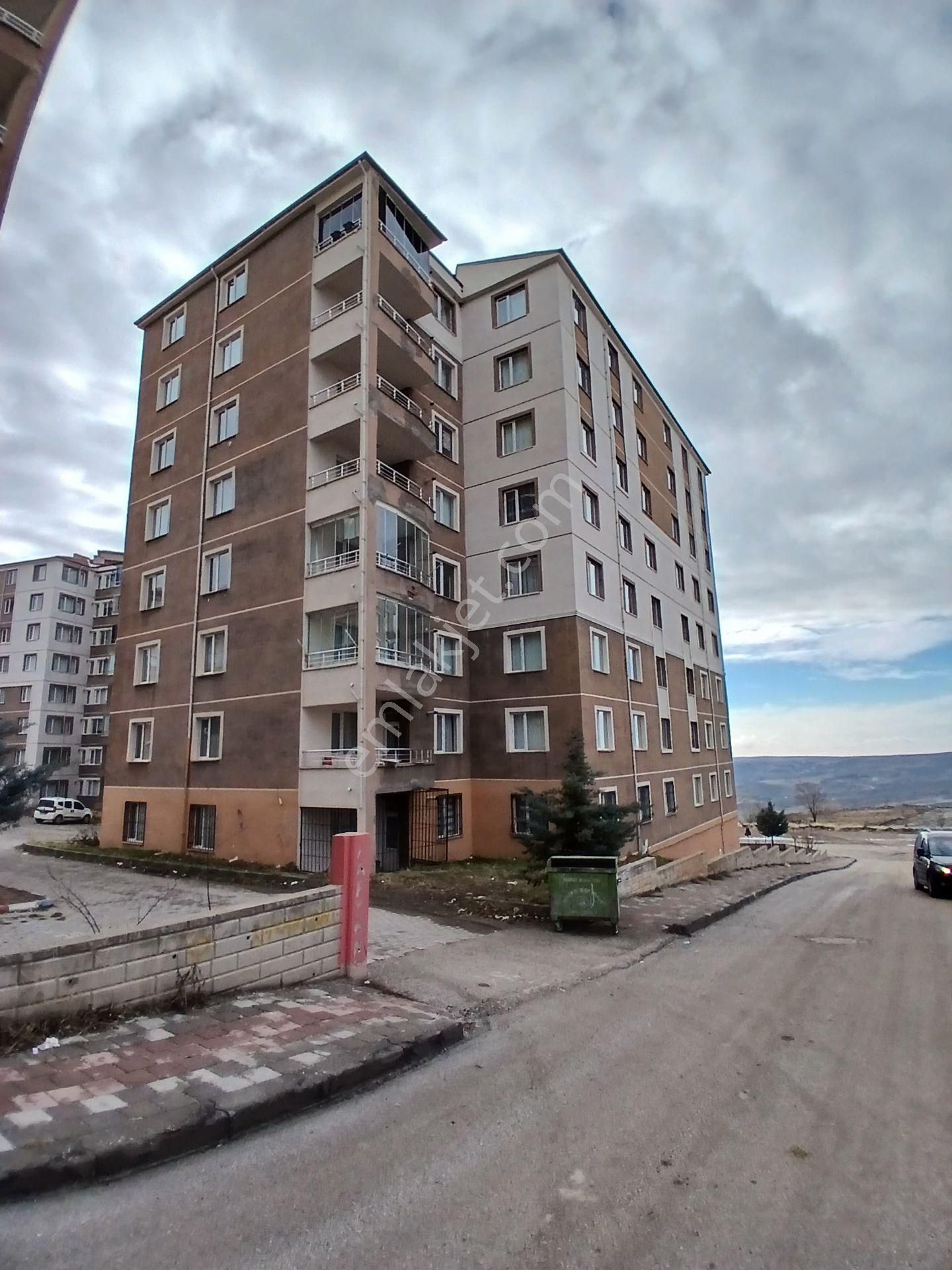 Yozgat Merkez Çapanoğlu Satılık Daire Eser City Bloklarında 3+1 Ara Kat Satılık Daire***burcu Emlak