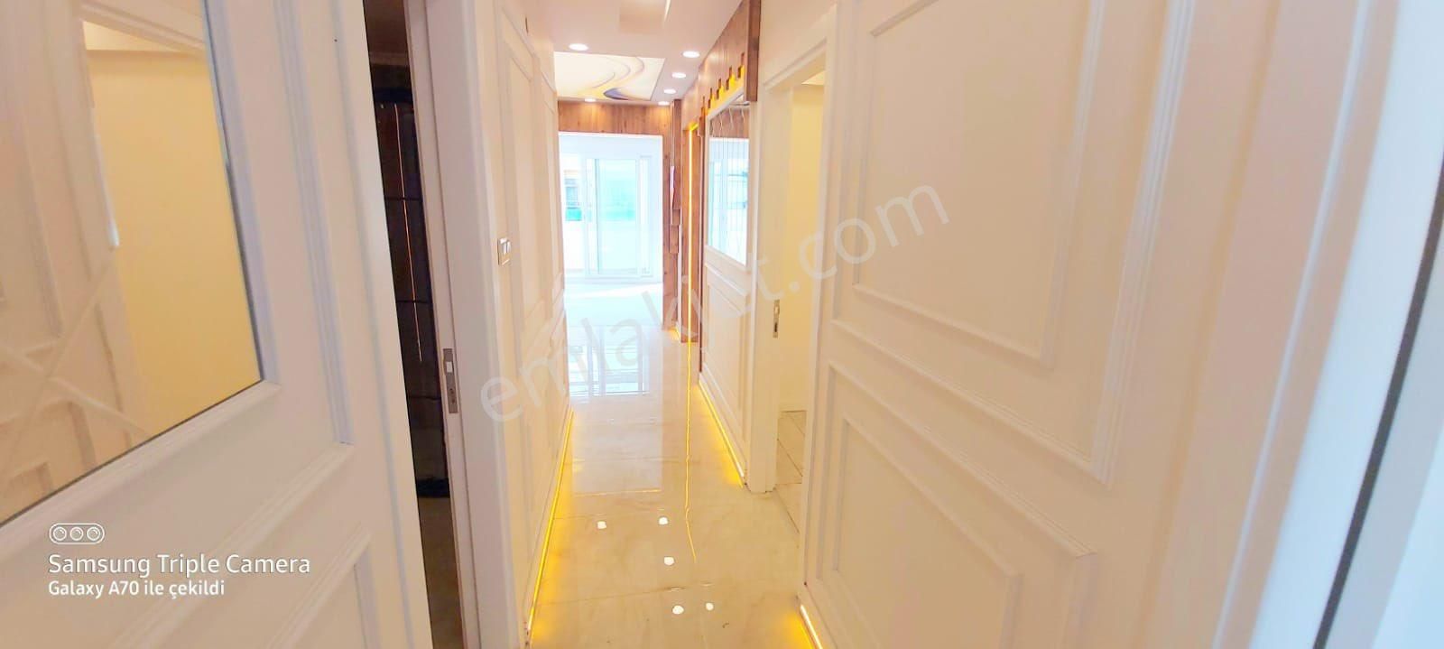 İzmir Esenyalı Da Satılık Lüks Daire 3+1 - Görsel 8