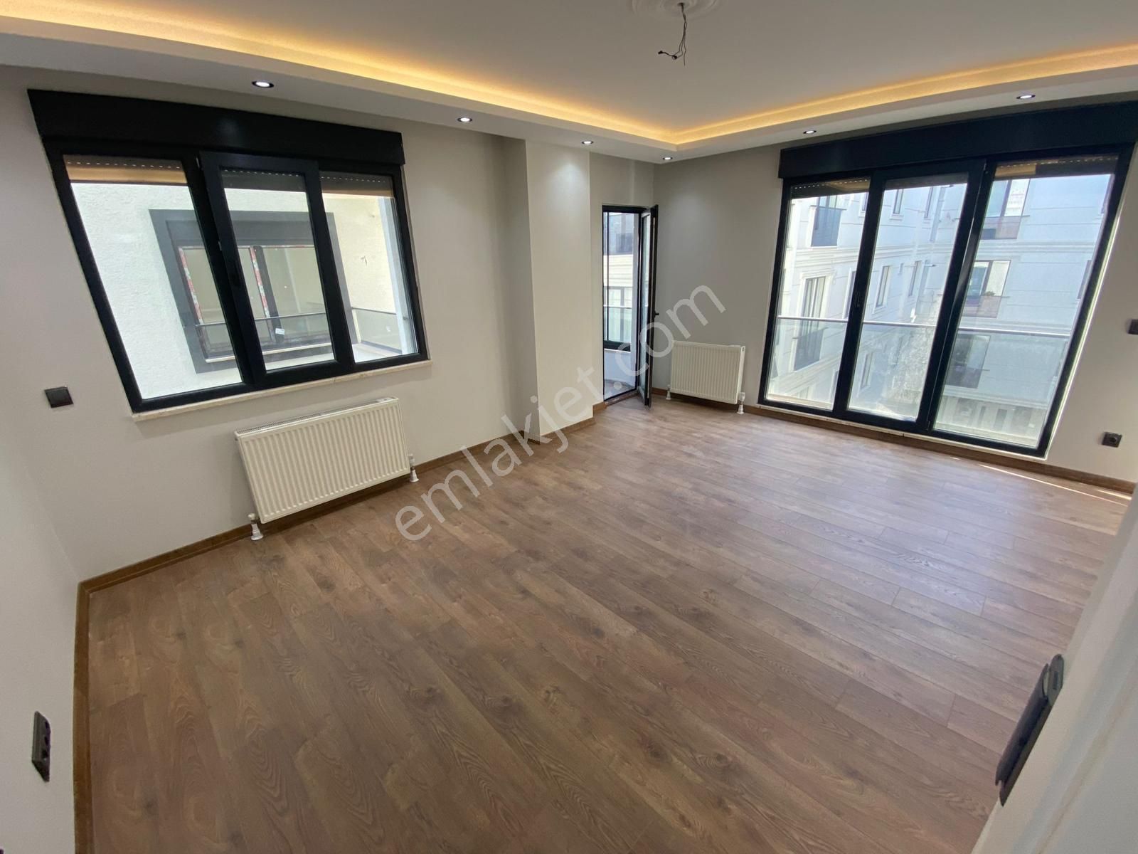 Maltepe Yalı Satılık Daire ▃artemin▃ Yalı Mahallesi Sahilde 3.kat 90m² Sıfır 2+1!