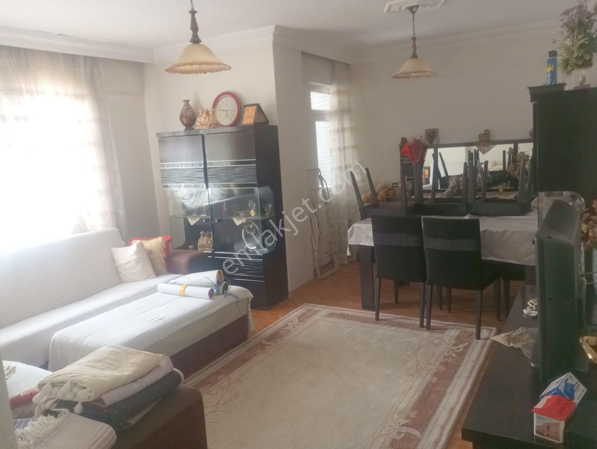 Bakırköy Osmaniye Satılık Daire Bakırköy Osmaniye De 3+1 125 M2 Arakat Satılık Daire