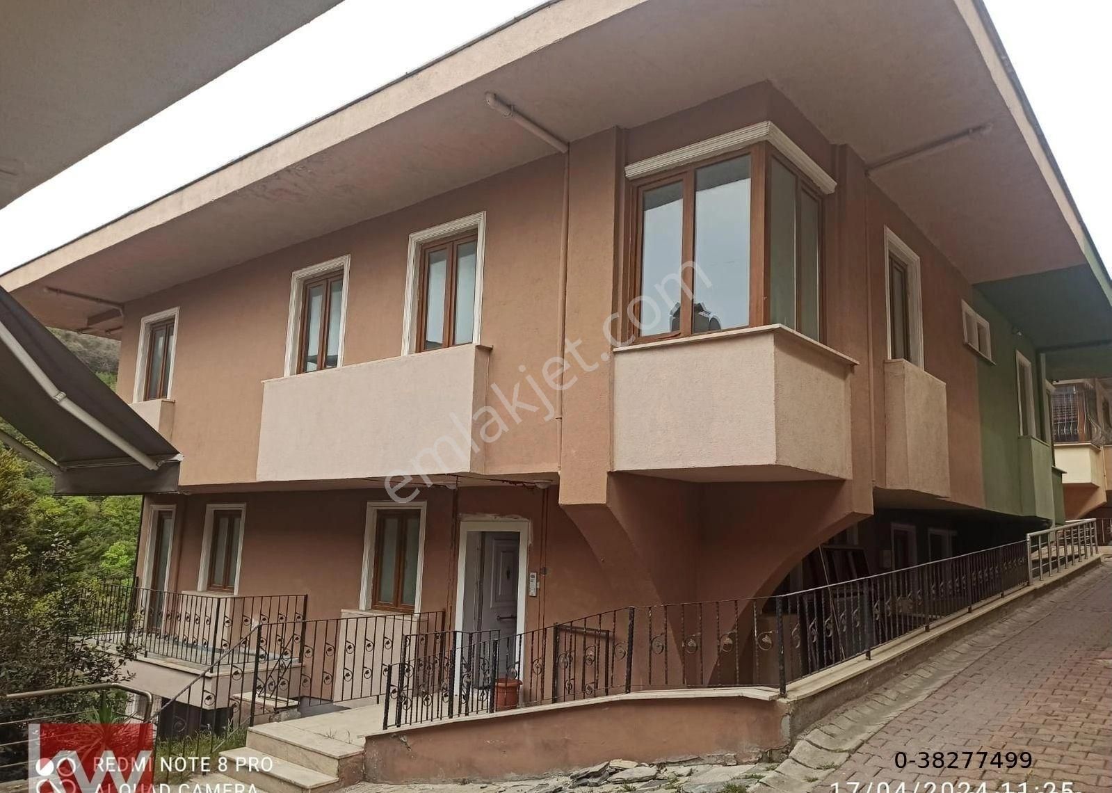 Sarıyer Maden Satılık Villa Sarıyer Maden’de Boğazkent Konaklarında 5+2 Orman Manzaralı Villa