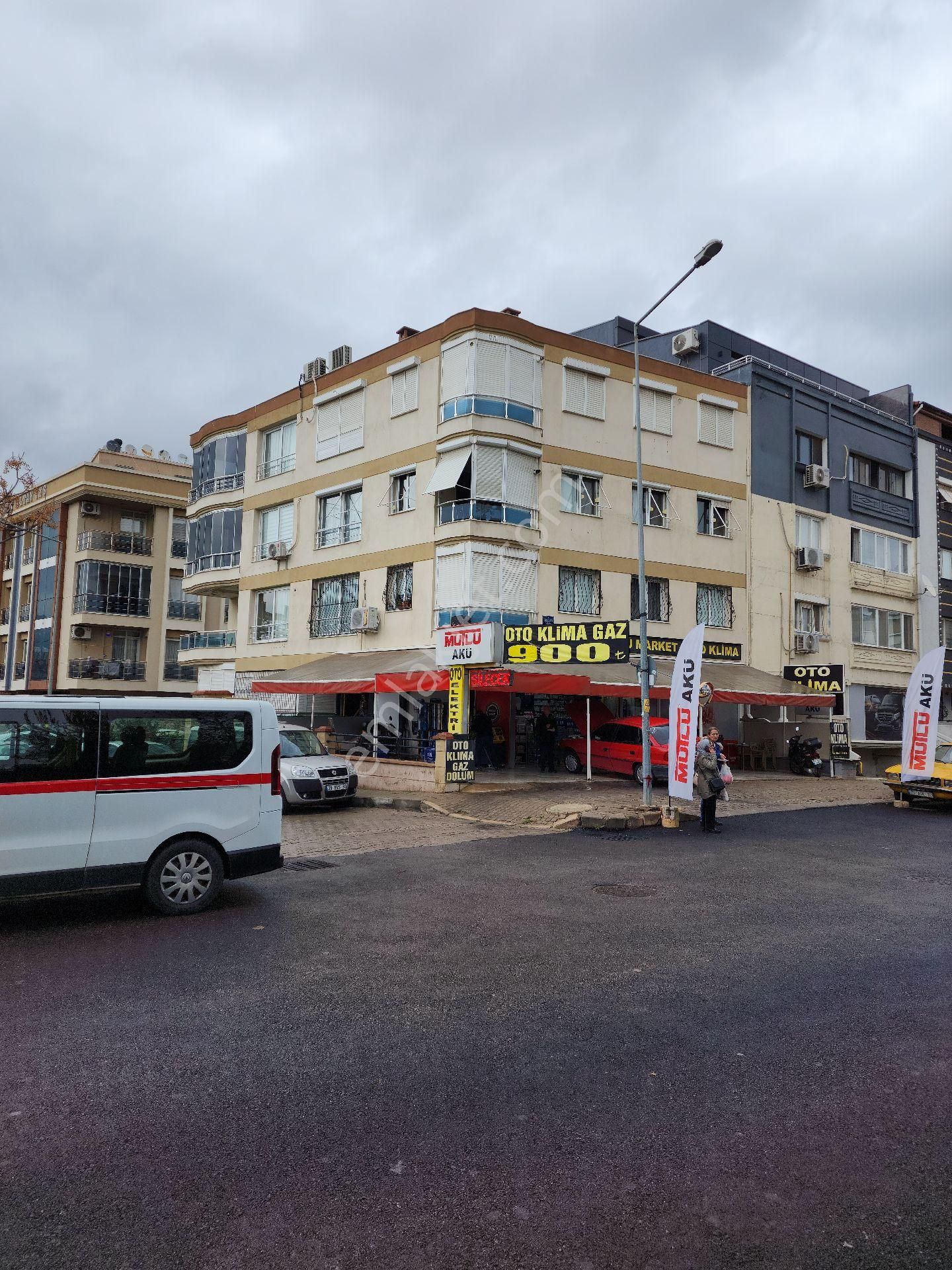 Bornova Kazımdirik Satılık Daire Kazım Dirik Mah. Cadde Üzeri 3+1 Satılık Daire