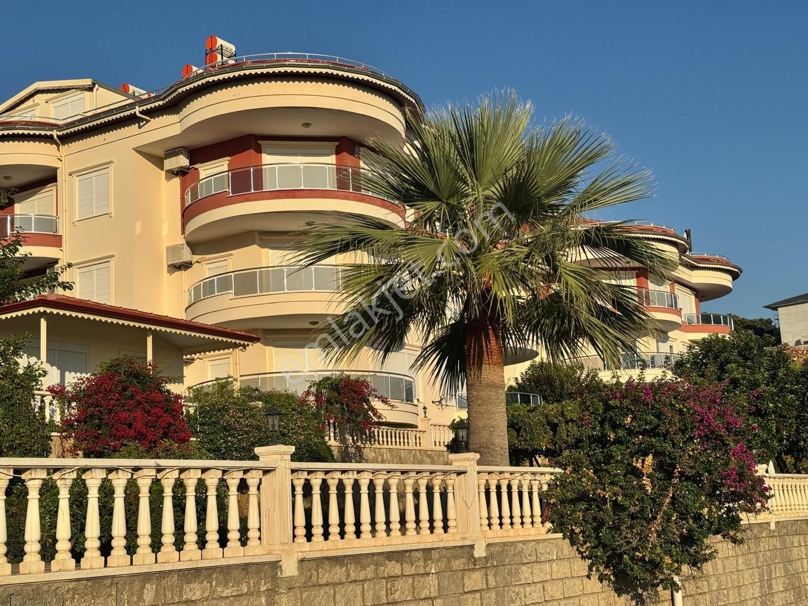 Alanya Cikcilli Satılık Daire 2+1 Satılık Site İçi Daire