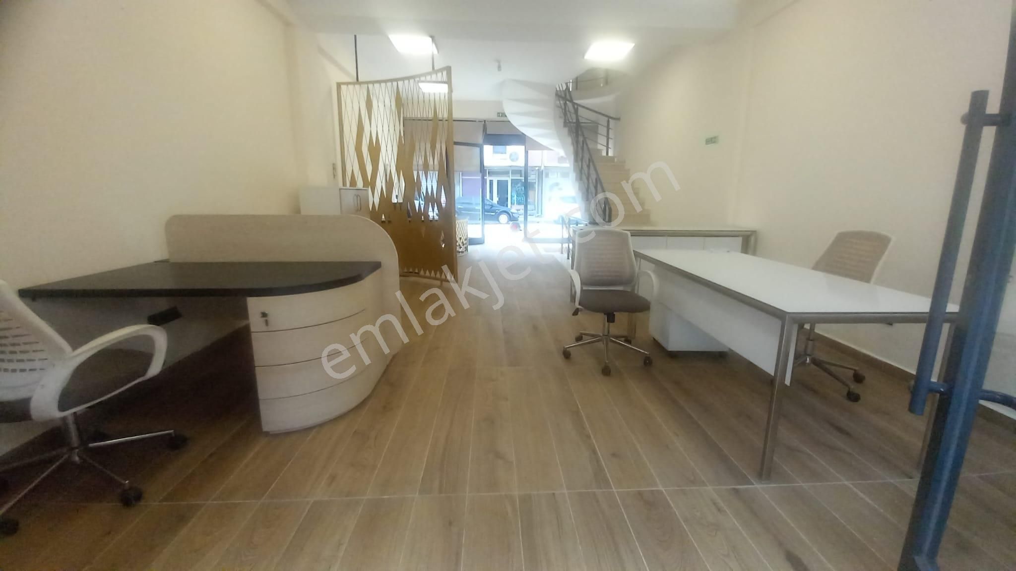 Esenler Oruçreis Kiralık Genel Giyimkent Esenler'de Full Bakımlı Eşyalı Sıfır Masraf 220m2 Ofis