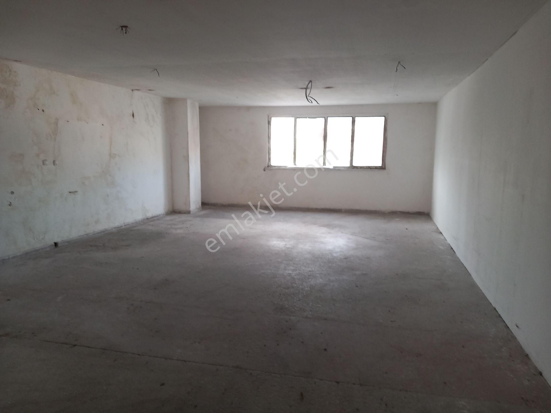 Sultangazide Kiralık 1700m2 Kiralık Depo& Showroom& Mağaza - Görsel 14