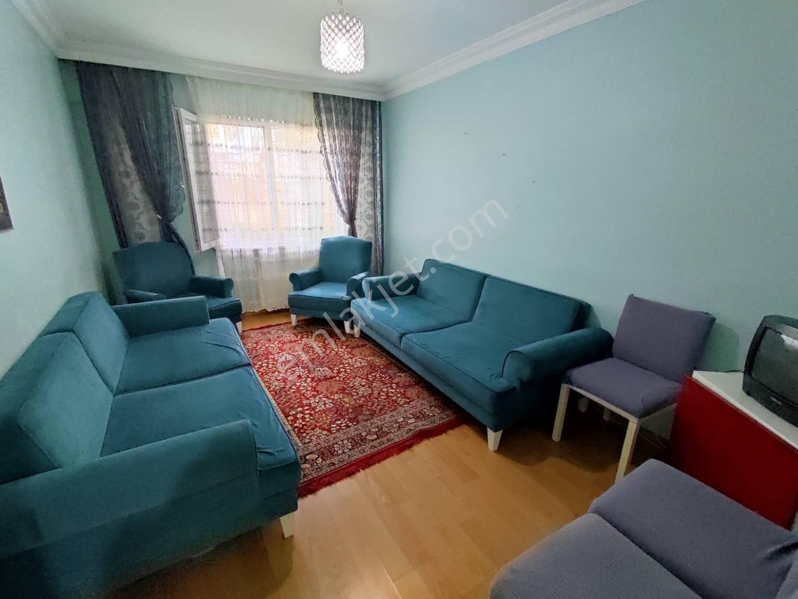 Küçükçekmece Kemalpaşa Kiralık Daire Kemalpaşa Mahallesi Bağlar Caddesi 2+1 80m2 Kombili Eşyalı Kiralık Daire