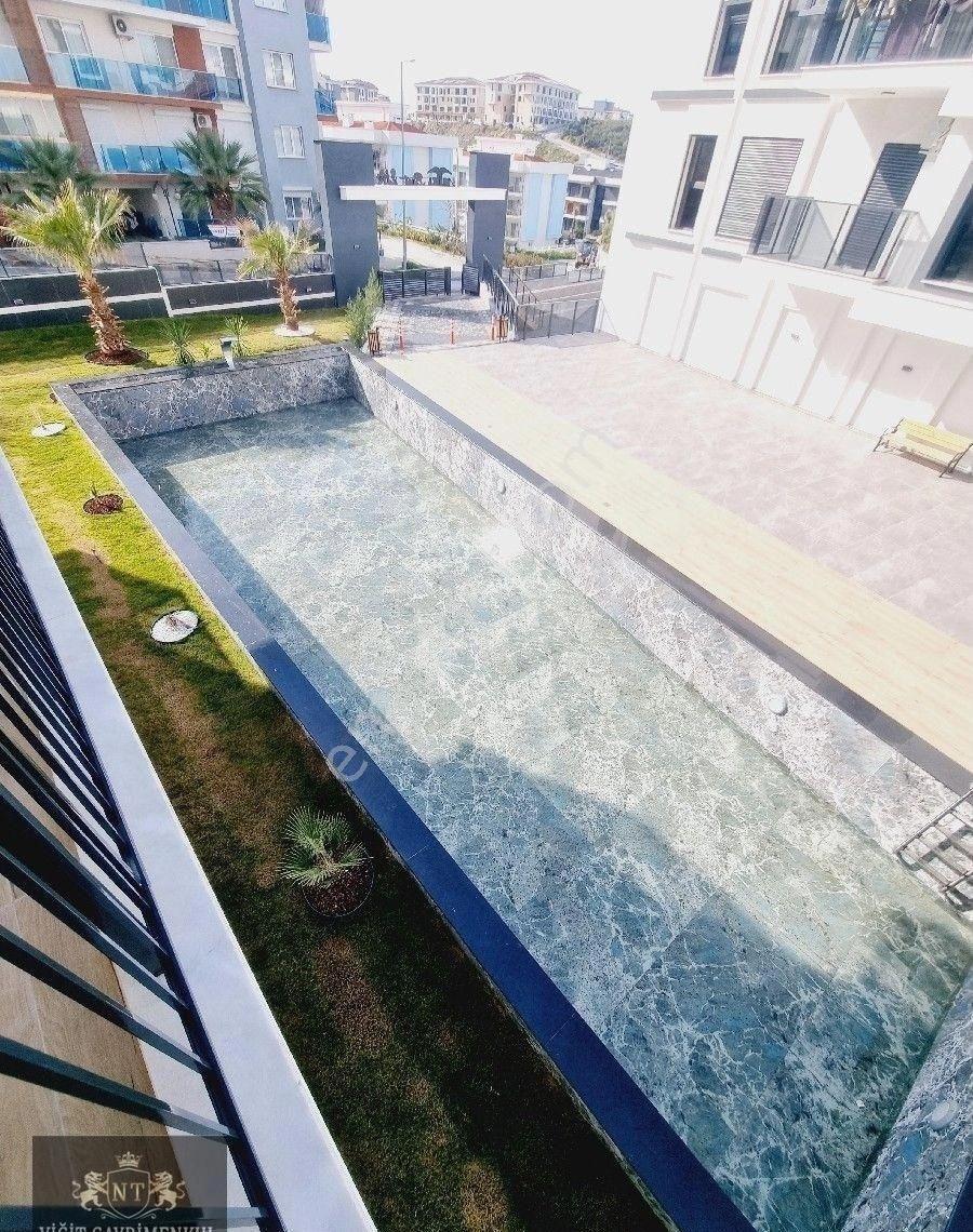 Kusadası Degırmenderede Sıfır Çıft Banyolu 2+1 Daıre - Görsel 24