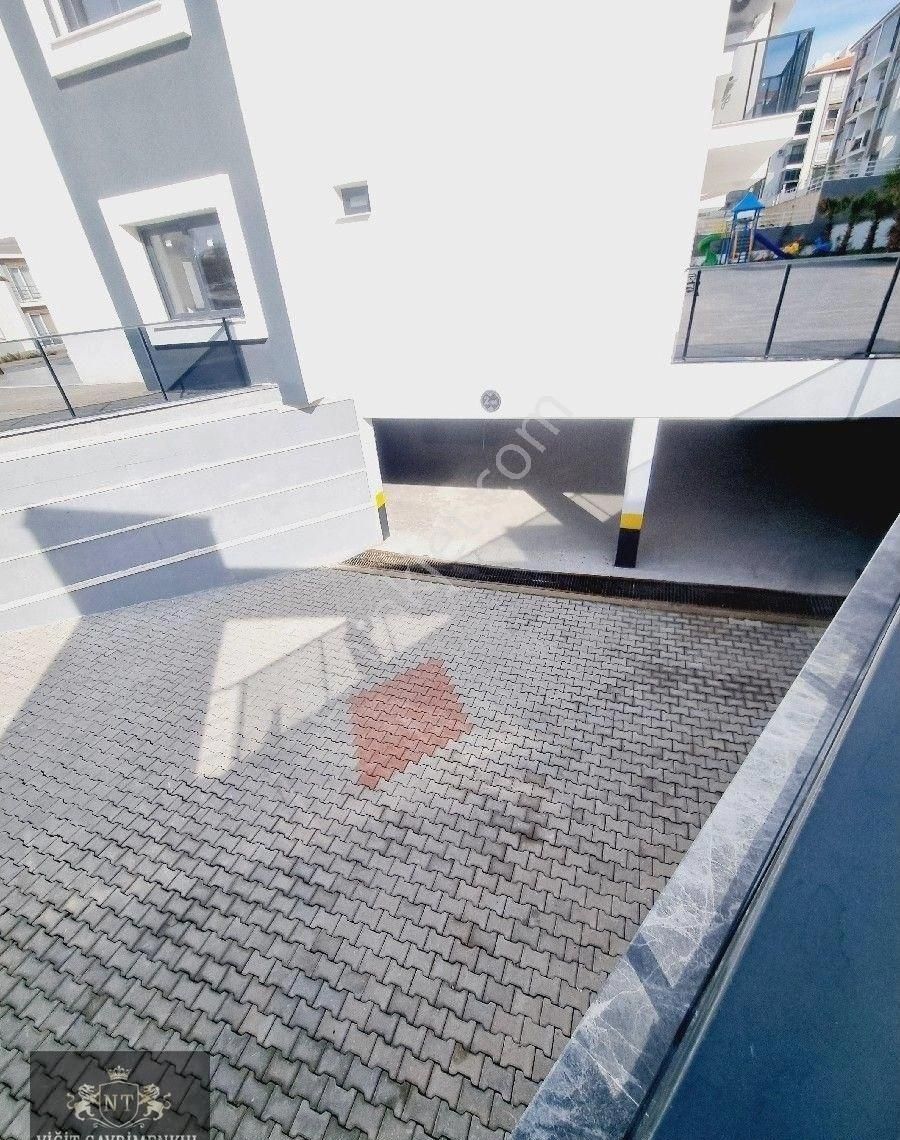 Kusadası Degırmenderede Sıfır Çıft Banyolu 2+1 Daıre - Görsel 25