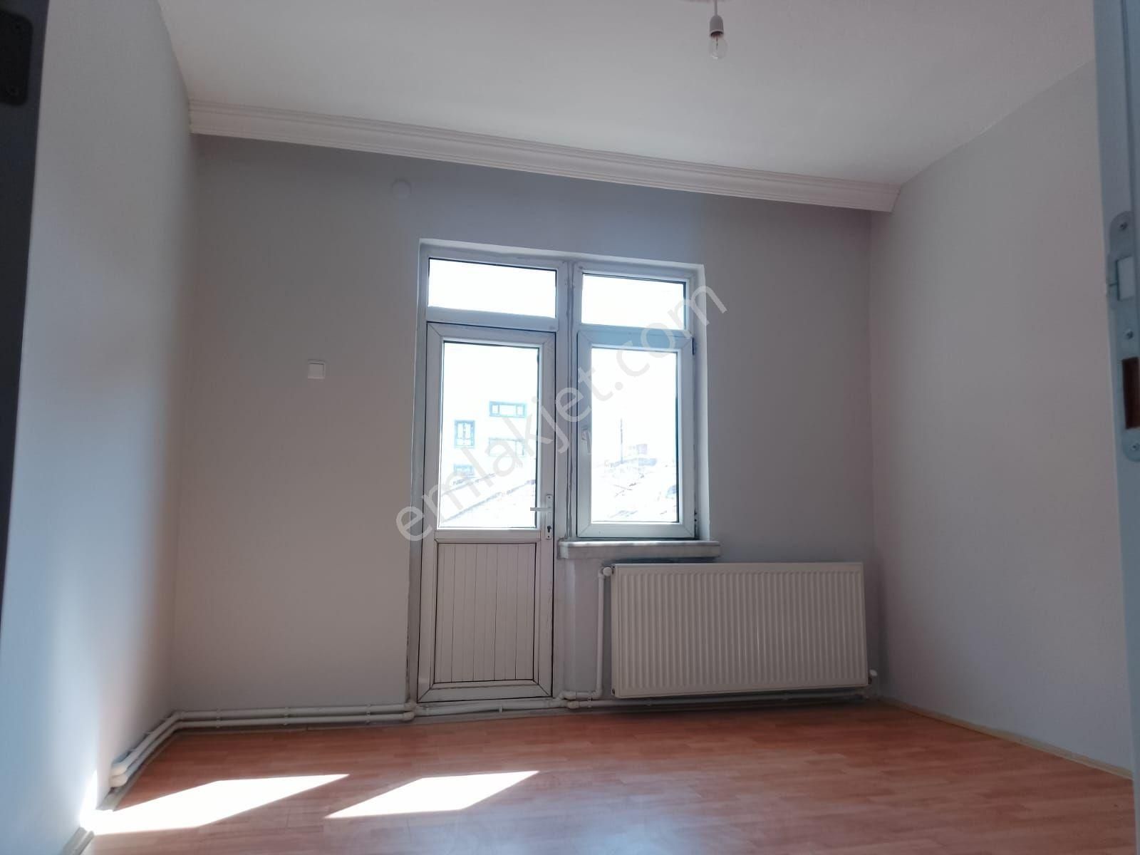 Akçay Emlak'tan Akşehir Stadyum Yanında Ara Kat Sıfırdan Farksız Satılık 3+1 Daire - Görsel 4