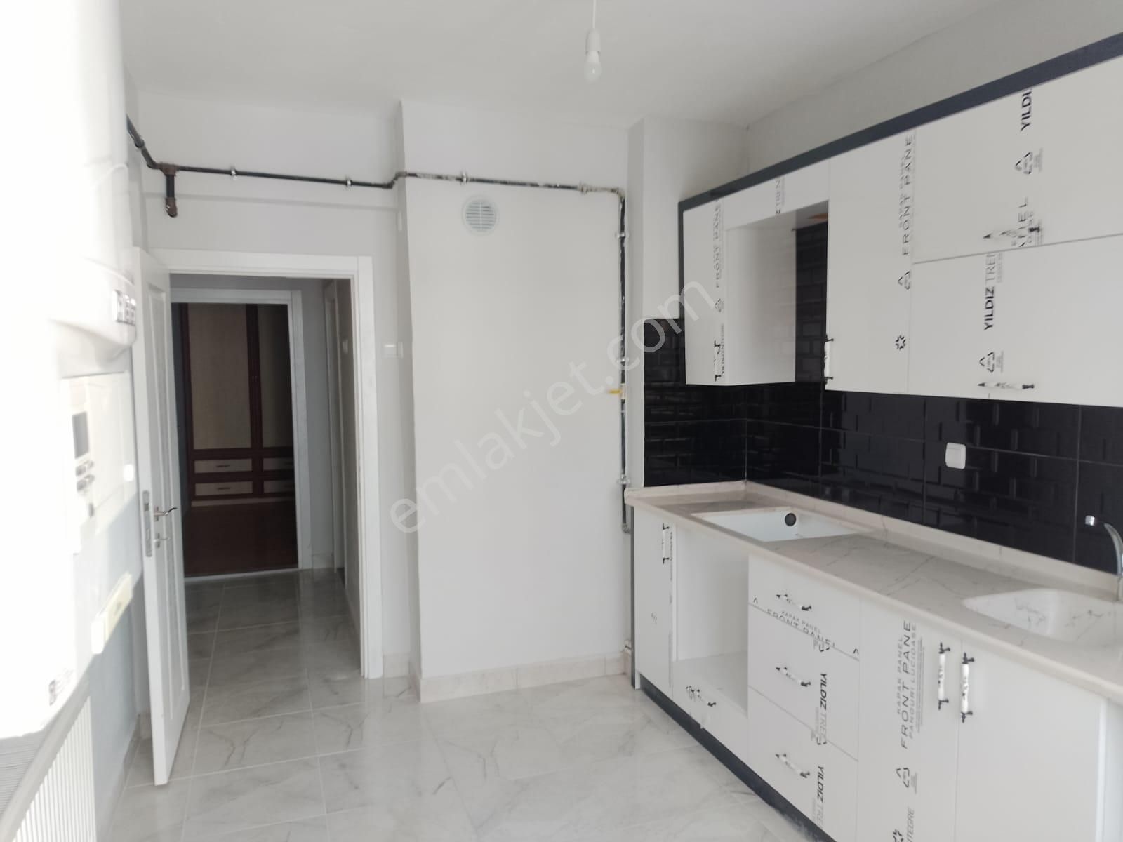 Akçay Emlak'tan Akşehir Stadyum Yanında Ara Kat Sıfırdan Farksız Satılık 3+1 Daire - Görsel 18