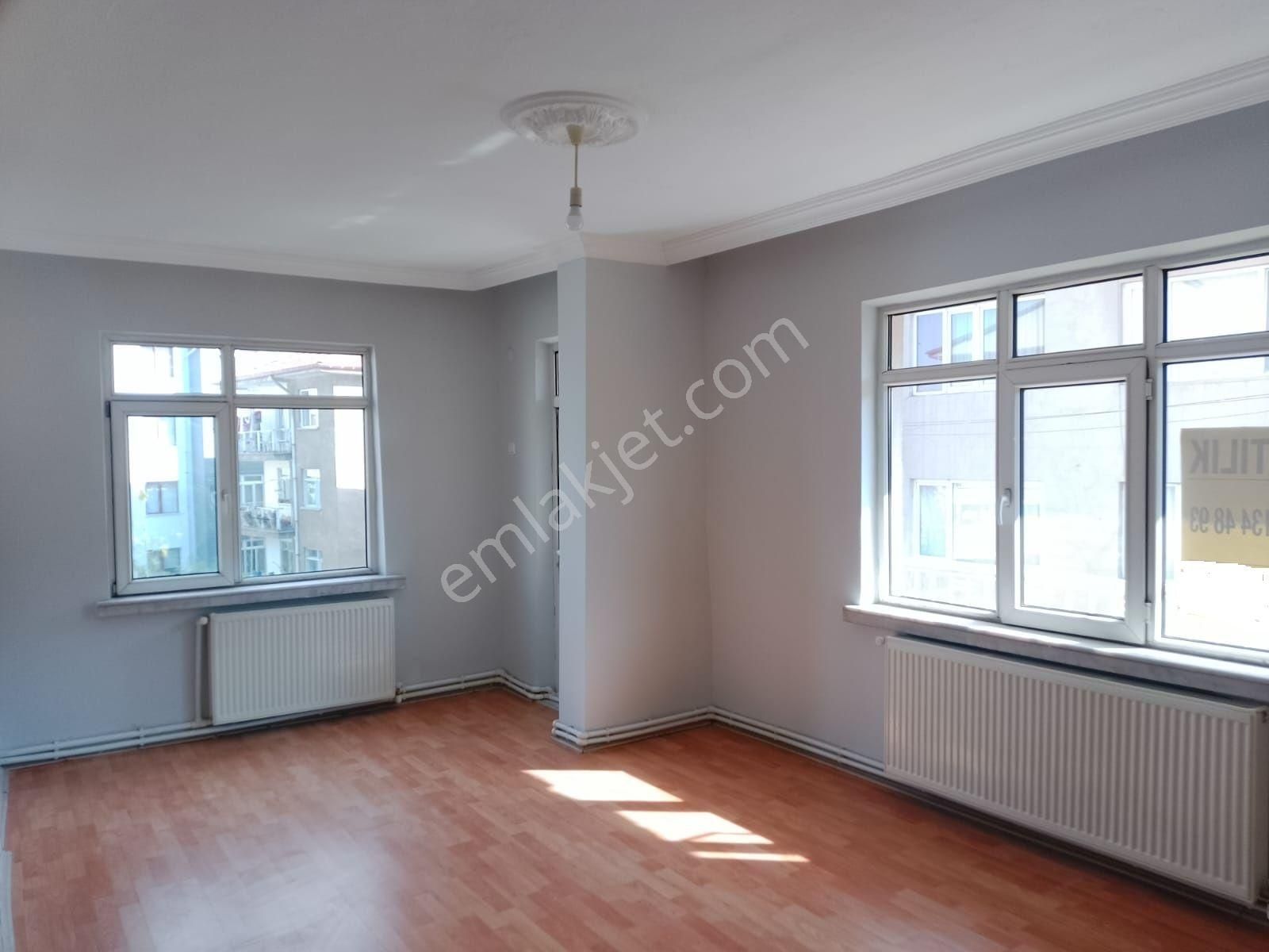 Akçay Emlak'tan Akşehir Stadyum Yanında Ara Kat Sıfırdan Farksız Satılık 3+1 Daire - Görsel 15