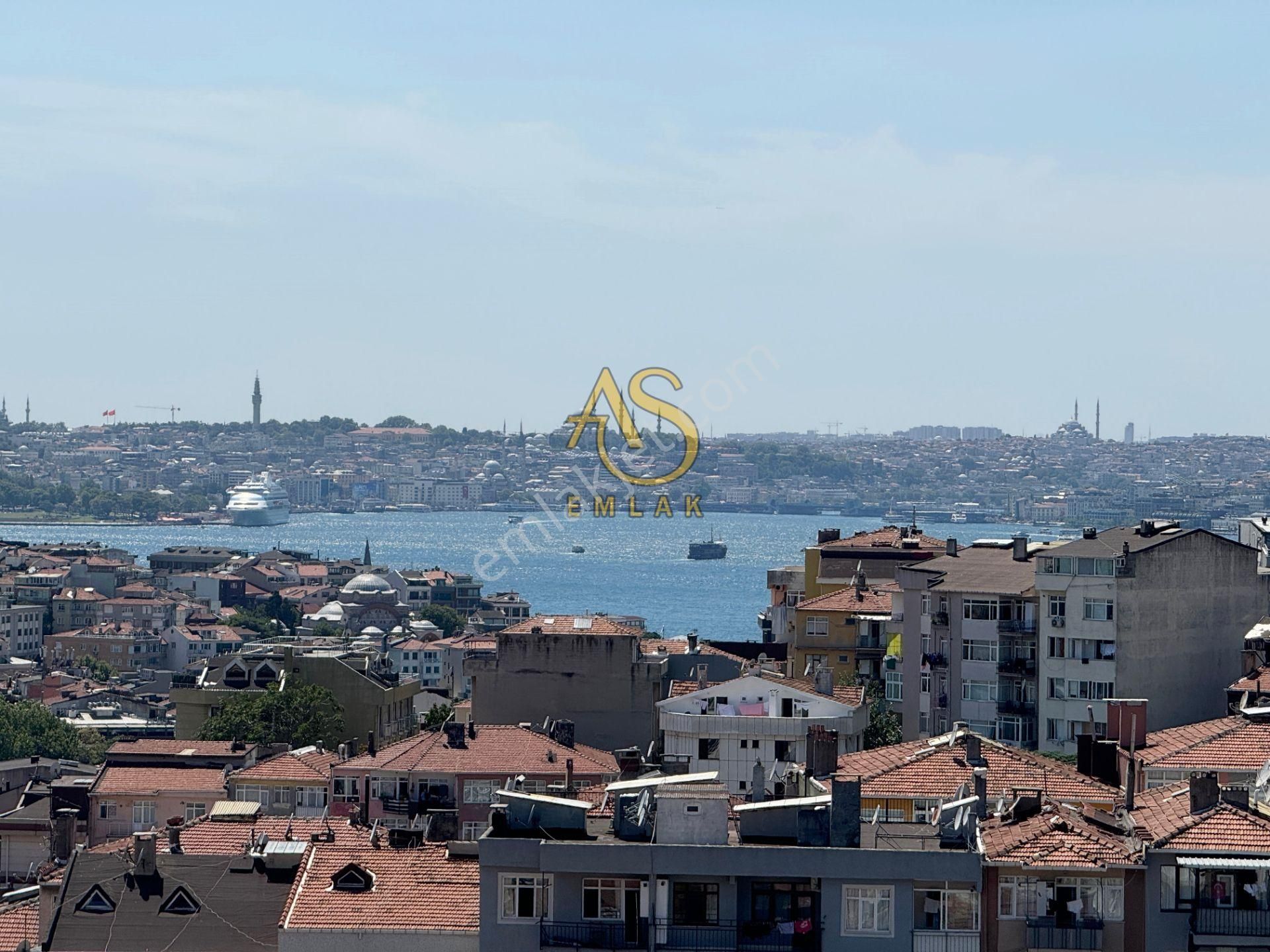 Üsküdar Sultantepe Satılık Daire As Emlak’tan 5+2 Sultantepe Manzaralı 250m2 Otoparklı Lüx Dublex